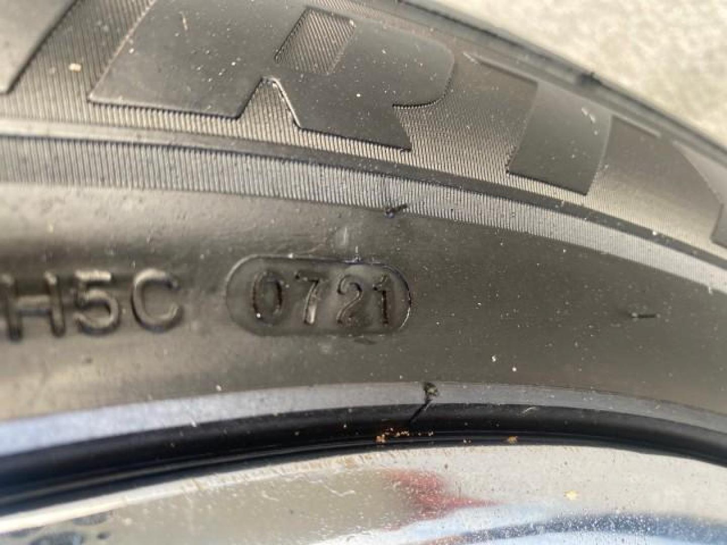 2001 Onyx Black /Graphite/Med Gray Chevrolet Suburban LT Z71 1 FL 4WD 44 SERVICES NO ACCIDENTS (3GNFK16T41G) with an 5.3L Vortec 1000 SFI V8 Engine engine, Automatic transmission, located at 4701 North Dixie Hwy, Pompano Beach, FL, 33064, (954) 422-2889, 26.240938, -80.123474 - OUR WEBPAGE FLORIDACARS1.COM HAS OVER 100 PHOTOS AND FREE CARFAX LINK 2001 CHEVROLET SUBURBAN 1500 Z71 4 WHEEL DRIVE LEATHER LOADED SUNROOF IMMACULATE VIN: 3GNFK16T41G205451 3 G N F K 1 6 T 4 1 G 2 0 5 4 5 1 4 DOOR WAGON/SPORT UTILITY 5.3L V8 F OHV GASOLINE 18 MPG REAR WHEEL DRIVE W/ 4X4 Features 4W - Photo#96