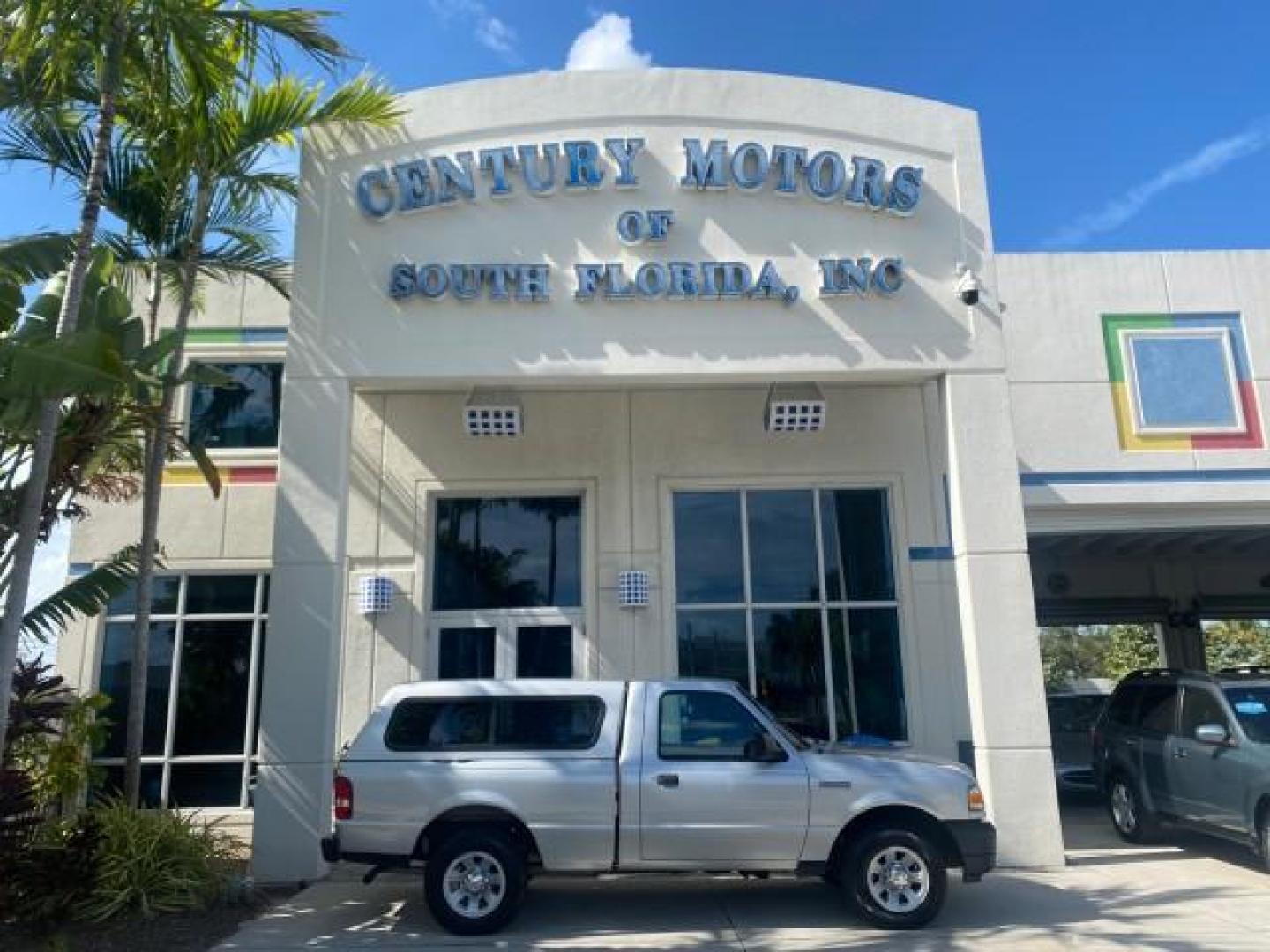 2008 Silver Metallic /Medium Dark Flint Ebony Ford Ranger XL LOW MILES 49,420 (1FTYR10D28P) with an 2.3L DOHC 16-Valve I4 Engine engine, Automatic transmission, located at 4701 North Dixie Hwy, Pompano Beach, FL, 33064, (954) 422-2889, 26.240938, -80.123474 - OUR WEBPAGE FLORIDACARS1.COM HAS OVER 100 PHOTOS AND FREE CARFAX LINK 2008 FORD RANGER XL AUTO AC 4 CYLN CAMPER TOP LOW MILES VIN: 1FTYR10D28PA70636 1 F T Y R 1 0 D 2 8 P A 7 0 6 3 6 PICKUP 2.3L 4 F GASOLINE 26 MPG REAR WHEEL DRIVE Features ABS Brakes Air Conditioning AM/FM Stereo Automatic Transmis - Photo#0