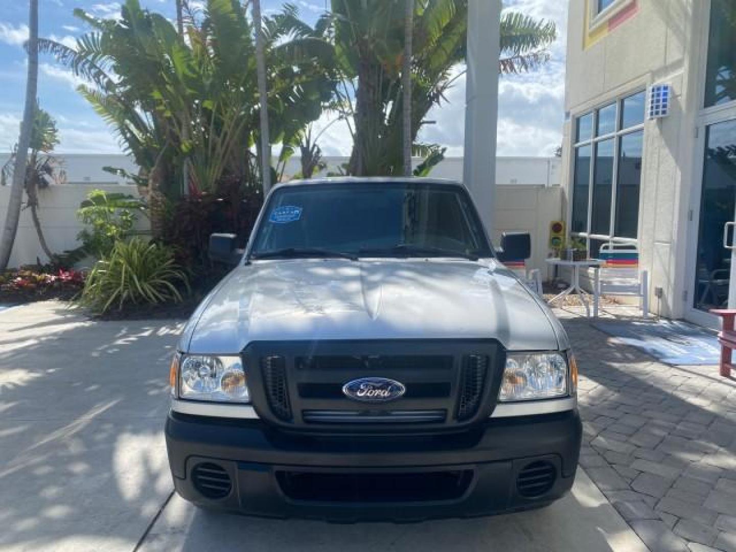 2008 Silver Metallic /Medium Dark Flint Ebony Ford Ranger XL LOW MILES 49,420 (1FTYR10D28P) with an 2.3L DOHC 16-Valve I4 Engine engine, Automatic transmission, located at 4701 North Dixie Hwy, Pompano Beach, FL, 33064, (954) 422-2889, 26.240938, -80.123474 - OUR WEBPAGE FLORIDACARS1.COM HAS OVER 100 PHOTOS AND FREE CARFAX LINK 2008 FORD RANGER XL AUTO AC 4 CYLN CAMPER TOP LOW MILES VIN: 1FTYR10D28PA70636 1 F T Y R 1 0 D 2 8 P A 7 0 6 3 6 PICKUP 2.3L 4 F GASOLINE 26 MPG REAR WHEEL DRIVE Features ABS Brakes Air Conditioning AM/FM Stereo Automatic Transmis - Photo#2
