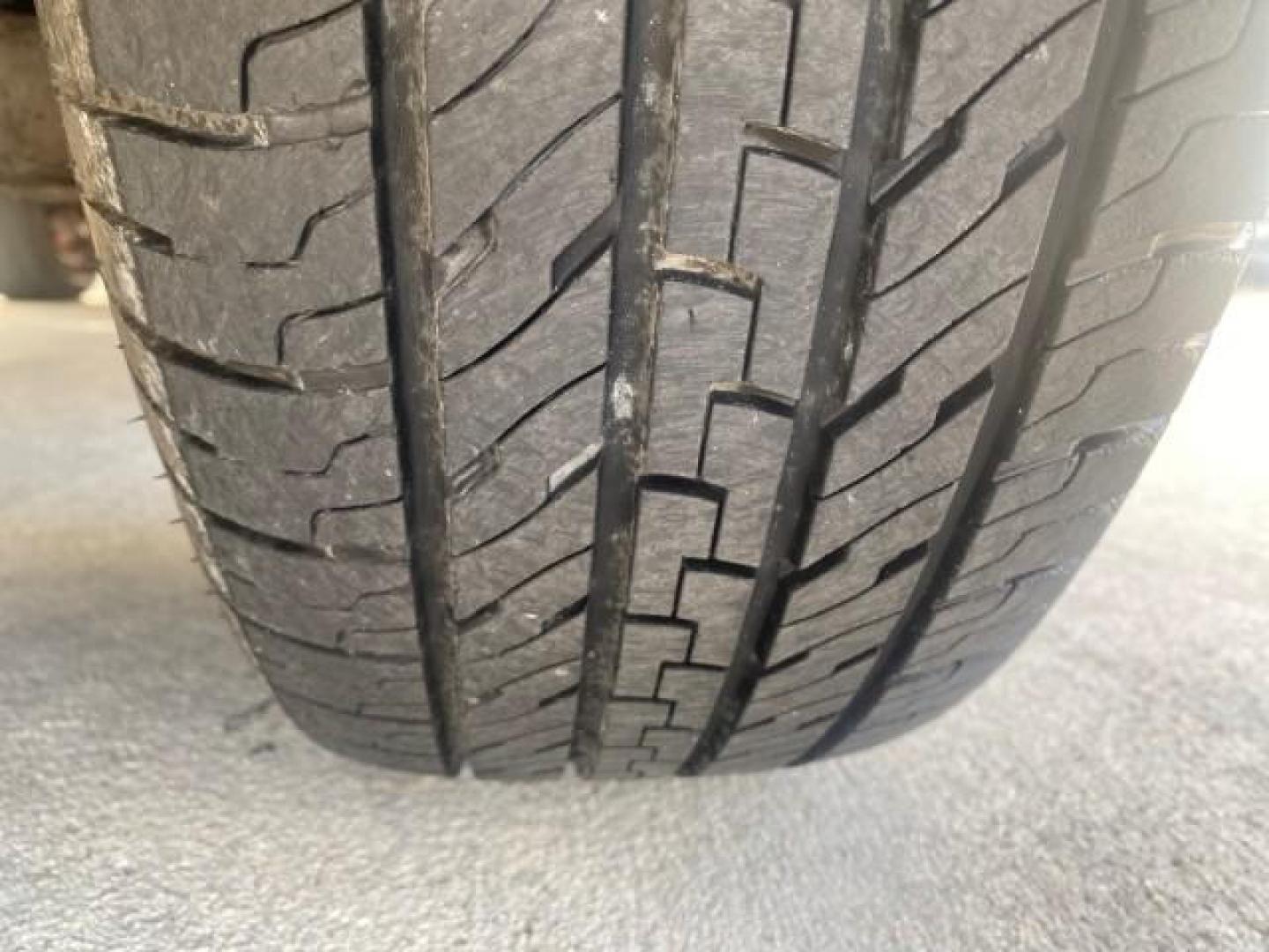 2008 Silver Metallic /Medium Dark Flint Ebony Ford Ranger XL LOW MILES 49,420 (1FTYR10D28P) with an 2.3L DOHC 16-Valve I4 Engine engine, Automatic transmission, located at 4701 North Dixie Hwy, Pompano Beach, FL, 33064, (954) 422-2889, 26.240938, -80.123474 - OUR WEBPAGE FLORIDACARS1.COM HAS OVER 100 PHOTOS AND FREE CARFAX LINK 2008 FORD RANGER XL AUTO AC 4 CYLN CAMPER TOP LOW MILES VIN: 1FTYR10D28PA70636 1 F T Y R 1 0 D 2 8 P A 7 0 6 3 6 PICKUP 2.3L 4 F GASOLINE 26 MPG REAR WHEEL DRIVE Features ABS Brakes Air Conditioning AM/FM Stereo Automatic Transmis - Photo#20