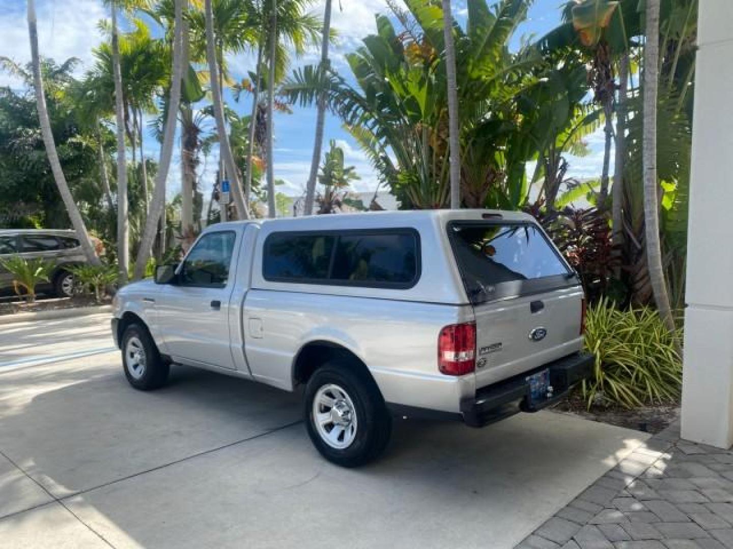 2008 Silver Metallic /Medium Dark Flint Ebony Ford Ranger XL LOW MILES 49,420 (1FTYR10D28P) with an 2.3L DOHC 16-Valve I4 Engine engine, Automatic transmission, located at 4701 North Dixie Hwy, Pompano Beach, FL, 33064, (954) 422-2889, 26.240938, -80.123474 - OUR WEBPAGE FLORIDACARS1.COM HAS OVER 100 PHOTOS AND FREE CARFAX LINK 2008 FORD RANGER XL AUTO AC 4 CYLN CAMPER TOP LOW MILES VIN: 1FTYR10D28PA70636 1 F T Y R 1 0 D 2 8 P A 7 0 6 3 6 PICKUP 2.3L 4 F GASOLINE 26 MPG REAR WHEEL DRIVE Features ABS Brakes Air Conditioning AM/FM Stereo Automatic Transmis - Photo#33