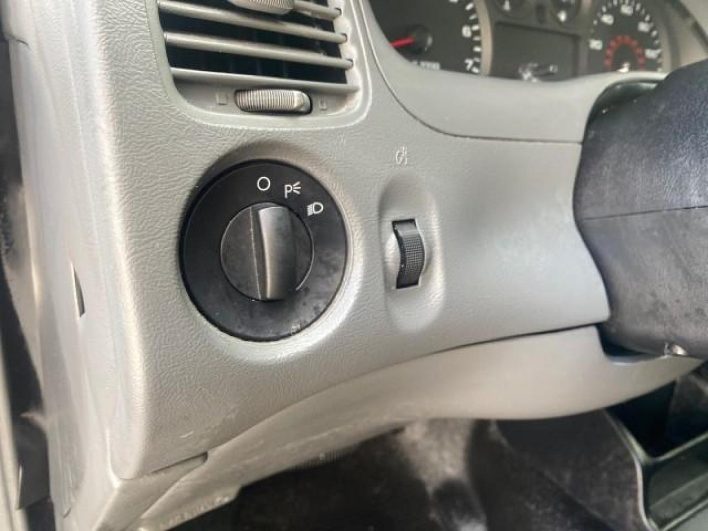 2008 Silver Metallic /Medium Dark Flint Ebony Ford Ranger XL LOW MILES 49,420 (1FTYR10D28P) with an 2.3L DOHC 16-Valve I4 Engine engine, Automatic transmission, located at 4701 North Dixie Hwy, Pompano Beach, FL, 33064, (954) 422-2889, 26.240938, -80.123474 - OUR WEBPAGE FLORIDACARS1.COM HAS OVER 100 PHOTOS AND FREE CARFAX LINK 2008 FORD RANGER XL AUTO AC 4 CYLN CAMPER TOP LOW MILES VIN: 1FTYR10D28PA70636 1 F T Y R 1 0 D 2 8 P A 7 0 6 3 6 PICKUP 2.3L 4 F GASOLINE 26 MPG REAR WHEEL DRIVE Features ABS Brakes Air Conditioning AM/FM Stereo Automatic Transmis - Photo#54