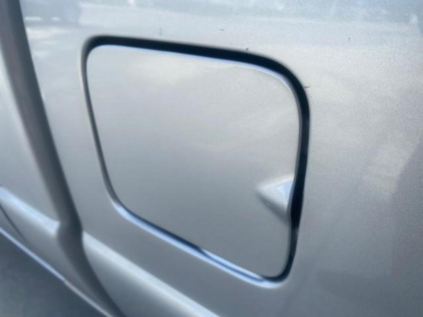 2008 Silver Metallic /Medium Dark Flint Ebony Ford Ranger XL LOW MILES 49,420 (1FTYR10D28P) with an 2.3L DOHC 16-Valve I4 Engine engine, Automatic transmission, located at 4701 North Dixie Hwy, Pompano Beach, FL, 33064, (954) 422-2889, 26.240938, -80.123474 - OUR WEBPAGE FLORIDACARS1.COM HAS OVER 100 PHOTOS AND FREE CARFAX LINK 2008 FORD RANGER XL AUTO AC 4 CYLN CAMPER TOP LOW MILES VIN: 1FTYR10D28PA70636 1 F T Y R 1 0 D 2 8 P A 7 0 6 3 6 PICKUP 2.3L 4 F GASOLINE 26 MPG REAR WHEEL DRIVE Features ABS Brakes Air Conditioning AM/FM Stereo Automatic Transmis - Photo#71