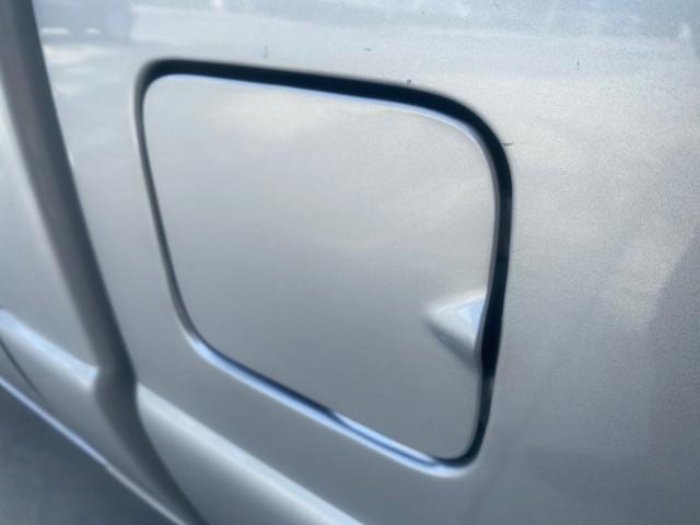 2008 Silver Metallic /Medium Dark Flint Ebony Ford Ranger XL LOW MILES 49,420 (1FTYR10D28P) with an 2.3L DOHC 16-Valve I4 Engine engine, Automatic transmission, located at 4701 North Dixie Hwy, Pompano Beach, FL, 33064, (954) 422-2889, 26.240938, -80.123474 - OUR WEBPAGE FLORIDACARS1.COM HAS OVER 100 PHOTOS AND FREE CARFAX LINK 2008 FORD RANGER XL AUTO AC 4 CYLN CAMPER TOP LOW MILES VIN: 1FTYR10D28PA70636 1 F T Y R 1 0 D 2 8 P A 7 0 6 3 6 PICKUP 2.3L 4 F GASOLINE 26 MPG REAR WHEEL DRIVE Features ABS Brakes Air Conditioning AM/FM Stereo Automatic Transmis - Photo#71