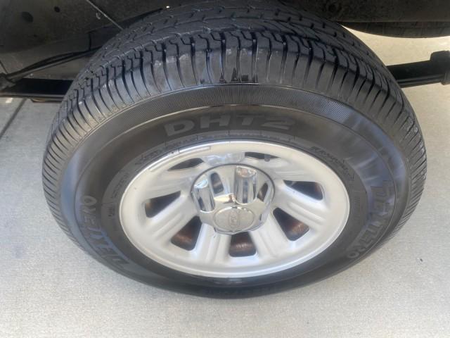 2008 Silver Metallic /Medium Dark Flint Ebony Ford Ranger XL LOW MILES 49,420 (1FTYR10D28P) with an 2.3L DOHC 16-Valve I4 Engine engine, Automatic transmission, located at 4701 North Dixie Hwy, Pompano Beach, FL, 33064, (954) 422-2889, 26.240938, -80.123474 - OUR WEBPAGE FLORIDACARS1.COM HAS OVER 100 PHOTOS AND FREE CARFAX LINK 2008 FORD RANGER XL AUTO AC 4 CYLN CAMPER TOP LOW MILES VIN: 1FTYR10D28PA70636 1 F T Y R 1 0 D 2 8 P A 7 0 6 3 6 PICKUP 2.3L 4 F GASOLINE 26 MPG REAR WHEEL DRIVE Features ABS Brakes Air Conditioning AM/FM Stereo Automatic Transmis - Photo#76