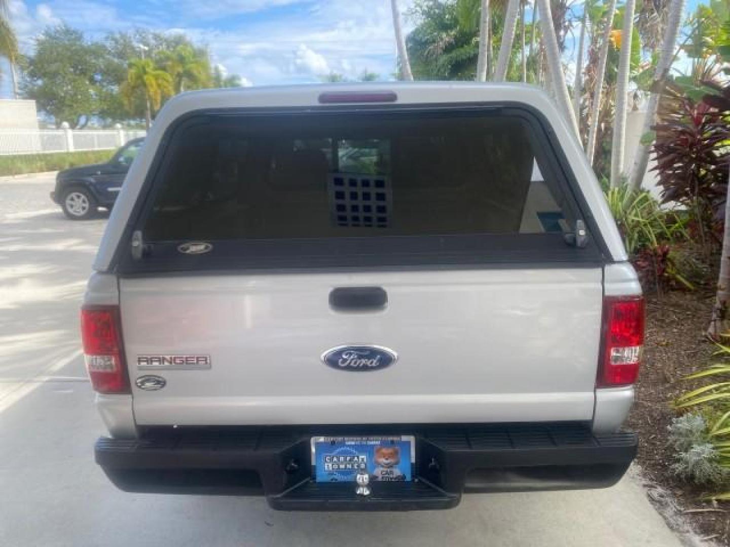 2008 Silver Metallic /Medium Dark Flint Ebony Ford Ranger XL LOW MILES 49,420 (1FTYR10D28P) with an 2.3L DOHC 16-Valve I4 Engine engine, Automatic transmission, located at 4701 North Dixie Hwy, Pompano Beach, FL, 33064, (954) 422-2889, 26.240938, -80.123474 - OUR WEBPAGE FLORIDACARS1.COM HAS OVER 100 PHOTOS AND FREE CARFAX LINK 2008 FORD RANGER XL AUTO AC 4 CYLN CAMPER TOP LOW MILES VIN: 1FTYR10D28PA70636 1 F T Y R 1 0 D 2 8 P A 7 0 6 3 6 PICKUP 2.3L 4 F GASOLINE 26 MPG REAR WHEEL DRIVE Features ABS Brakes Air Conditioning AM/FM Stereo Automatic Transmis - Photo#79