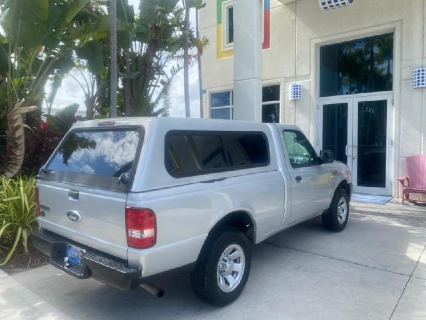 2008 Silver Metallic /Medium Dark Flint Ebony Ford Ranger XL LOW MILES 49,420 (1FTYR10D28P) with an 2.3L DOHC 16-Valve I4 Engine engine, Automatic transmission, located at 4701 North Dixie Hwy, Pompano Beach, FL, 33064, (954) 422-2889, 26.240938, -80.123474 - OUR WEBPAGE FLORIDACARS1.COM HAS OVER 100 PHOTOS AND FREE CARFAX LINK 2008 FORD RANGER XL AUTO AC 4 CYLN CAMPER TOP LOW MILES VIN: 1FTYR10D28PA70636 1 F T Y R 1 0 D 2 8 P A 7 0 6 3 6 PICKUP 2.3L 4 F GASOLINE 26 MPG REAR WHEEL DRIVE Features ABS Brakes Air Conditioning AM/FM Stereo Automatic Transmis - Photo#94