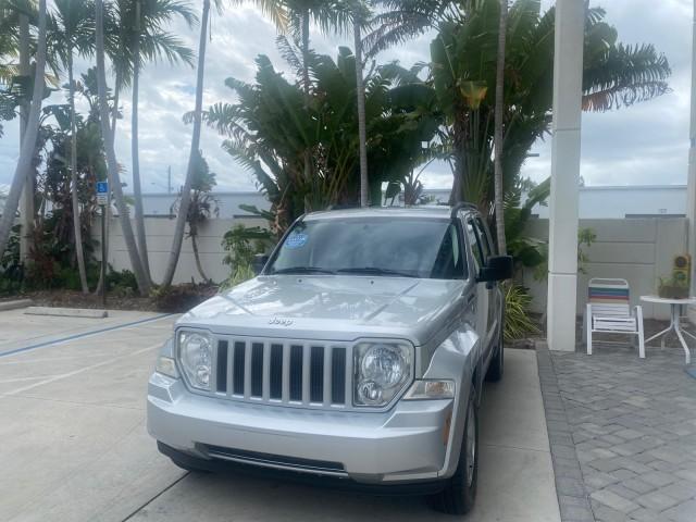 2010 Bright Silver Metallic /Dark slate gray Jeep Liberty Sport 4WD NO ACCIDENTS (1J4PN2GK2AW) with an 3.7L V6 Engine engine, Automatic transmission, located at 4701 North Dixie Hwy, Pompano Beach, FL, 33064, (954) 422-2889, 26.240938, -80.123474 - OUR WEBPAGE FLORIDACARS1.COM HAS OVER 100 PHOTOS AND FREE CARFAX LINK 2010 JEEP LIBERTY SPORT 4WD AMAZING FIND 32 SERVICE RECORDS VIN: 1J4PN2GK2AW182523 1 J 4 P N 2 G K 2 A W 1 8 2 5 2 3 4 DOOR WAGON/SPORT UTILITY 3.7L V6 F SOHC 12V GASOLINE 21 MPG REAR WHEEL DRIVE W/ 4X4 Features ABS Brakes Air Con - Photo#3