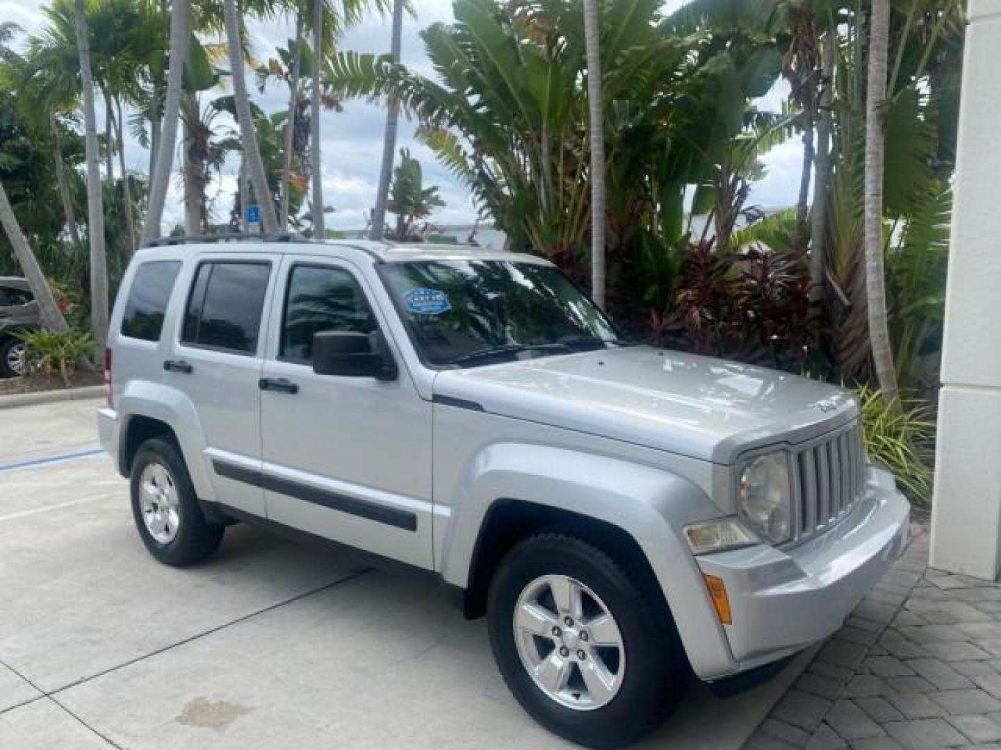 2010 Bright Silver Metallic /Dark slate gray Jeep Liberty Sport 4WD NO ACCIDENTS (1J4PN2GK2AW) with an 3.7L V6 Engine engine, Automatic transmission, located at 4701 North Dixie Hwy, Pompano Beach, FL, 33064, (954) 422-2889, 26.240938, -80.123474 - OUR WEBPAGE FLORIDACARS1.COM HAS OVER 100 PHOTOS AND FREE CARFAX LINK 2010 JEEP LIBERTY SPORT 4WD AMAZING FIND 32 SERVICE RECORDS VIN: 1J4PN2GK2AW182523 1 J 4 P N 2 G K 2 A W 1 8 2 5 2 3 4 DOOR WAGON/SPORT UTILITY 3.7L V6 F SOHC 12V GASOLINE 21 MPG REAR WHEEL DRIVE W/ 4X4 Features ABS Brakes Air Con - Photo#24