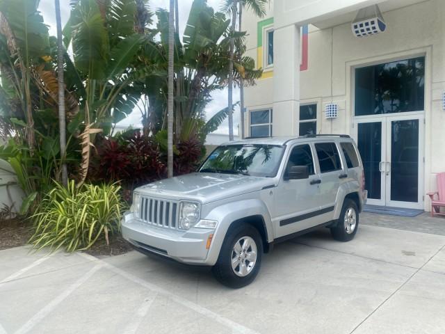 2010 Bright Silver Metallic /Dark slate gray Jeep Liberty Sport 4WD NO ACCIDENTS (1J4PN2GK2AW) with an 3.7L V6 Engine engine, Automatic transmission, located at 4701 North Dixie Hwy, Pompano Beach, FL, 33064, (954) 422-2889, 26.240938, -80.123474 - OUR WEBPAGE FLORIDACARS1.COM HAS OVER 100 PHOTOS AND FREE CARFAX LINK 2010 JEEP LIBERTY SPORT 4WD AMAZING FIND 32 SERVICE RECORDS VIN: 1J4PN2GK2AW182523 1 J 4 P N 2 G K 2 A W 1 8 2 5 2 3 4 DOOR WAGON/SPORT UTILITY 3.7L V6 F SOHC 12V GASOLINE 21 MPG REAR WHEEL DRIVE W/ 4X4 Features ABS Brakes Air Con - Photo#29