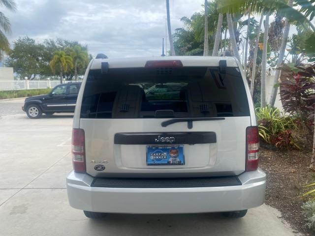 2010 Bright Silver Metallic /Dark slate gray Jeep Liberty Sport 4WD NO ACCIDENTS (1J4PN2GK2AW) with an 3.7L V6 Engine engine, Automatic transmission, located at 4701 North Dixie Hwy, Pompano Beach, FL, 33064, (954) 422-2889, 26.240938, -80.123474 - OUR WEBPAGE FLORIDACARS1.COM HAS OVER 100 PHOTOS AND FREE CARFAX LINK 2010 JEEP LIBERTY SPORT 4WD AMAZING FIND 32 SERVICE RECORDS VIN: 1J4PN2GK2AW182523 1 J 4 P N 2 G K 2 A W 1 8 2 5 2 3 4 DOOR WAGON/SPORT UTILITY 3.7L V6 F SOHC 12V GASOLINE 21 MPG REAR WHEEL DRIVE W/ 4X4 Features ABS Brakes Air Con - Photo#36