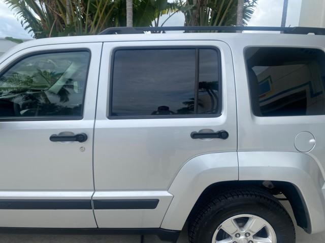 2010 Bright Silver Metallic /Dark slate gray Jeep Liberty Sport 4WD NO ACCIDENTS (1J4PN2GK2AW) with an 3.7L V6 Engine engine, Automatic transmission, located at 4701 North Dixie Hwy, Pompano Beach, FL, 33064, (954) 422-2889, 26.240938, -80.123474 - OUR WEBPAGE FLORIDACARS1.COM HAS OVER 100 PHOTOS AND FREE CARFAX LINK 2010 JEEP LIBERTY SPORT 4WD AMAZING FIND 32 SERVICE RECORDS VIN: 1J4PN2GK2AW182523 1 J 4 P N 2 G K 2 A W 1 8 2 5 2 3 4 DOOR WAGON/SPORT UTILITY 3.7L V6 F SOHC 12V GASOLINE 21 MPG REAR WHEEL DRIVE W/ 4X4 Features ABS Brakes Air Con - Photo#76