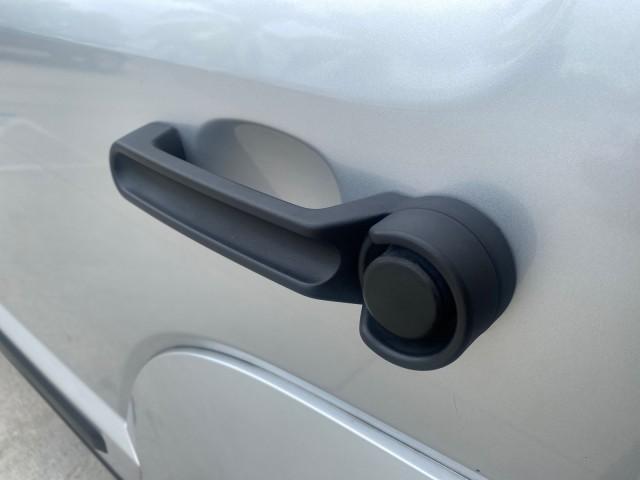 2010 Bright Silver Metallic /Dark slate gray Jeep Liberty Sport 4WD NO ACCIDENTS (1J4PN2GK2AW) with an 3.7L V6 Engine engine, Automatic transmission, located at 4701 North Dixie Hwy, Pompano Beach, FL, 33064, (954) 422-2889, 26.240938, -80.123474 - OUR WEBPAGE FLORIDACARS1.COM HAS OVER 100 PHOTOS AND FREE CARFAX LINK 2010 JEEP LIBERTY SPORT 4WD AMAZING FIND 32 SERVICE RECORDS VIN: 1J4PN2GK2AW182523 1 J 4 P N 2 G K 2 A W 1 8 2 5 2 3 4 DOOR WAGON/SPORT UTILITY 3.7L V6 F SOHC 12V GASOLINE 21 MPG REAR WHEEL DRIVE W/ 4X4 Features ABS Brakes Air Con - Photo#77