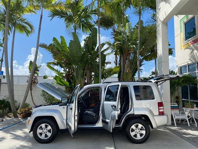 2010 Bright Silver Metallic /Dark slate gray Jeep Liberty Sport 4WD NO ACCIDENTS (1J4PN2GK2AW) with an 3.7L V6 Engine engine, Automatic transmission, located at 4701 North Dixie Hwy, Pompano Beach, FL, 33064, (954) 422-2889, 26.240938, -80.123474 - OUR WEBPAGE FLORIDACARS1.COM HAS OVER 100 PHOTOS AND FREE CARFAX LINK 2010 Jeep Liberty Sport 4 Door Wagon/Sport Utility 3.7L V6 F SOHC 12V Gasoline 21 MPG Rear Wheel Drive w/ 4X4 Features ABS Brakes Air Conditioning Alloy Wheels AM/FM Stereo Automatic Transmission Auxiliary Audio Input CD Audio Fou- Photo#8