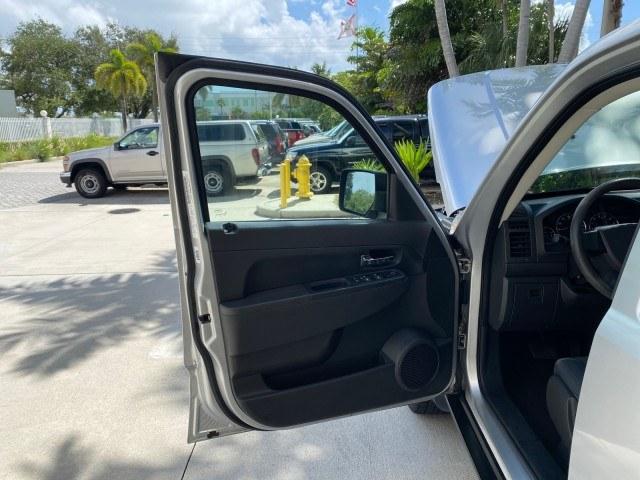 2010 Bright Silver Metallic /Dark slate gray Jeep Liberty Sport 4WD NO ACCIDENTS (1J4PN2GK2AW) with an 3.7L V6 Engine engine, Automatic transmission, located at 4701 North Dixie Hwy, Pompano Beach, FL, 33064, (954) 422-2889, 26.240938, -80.123474 - OUR WEBPAGE FLORIDACARS1.COM HAS OVER 100 PHOTOS AND FREE CARFAX LINK 2010 Jeep Liberty Sport 4 Door Wagon/Sport Utility 3.7L V6 F SOHC 12V Gasoline 21 MPG Rear Wheel Drive w/ 4X4 Features ABS Brakes Air Conditioning Alloy Wheels AM/FM Stereo Automatic Transmission Auxiliary Audio Input CD Audio Fou- Photo#9