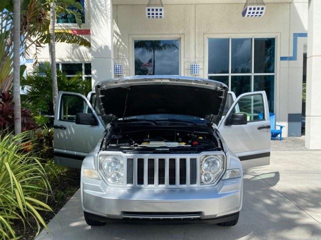 2010 Bright Silver Metallic /Dark slate gray Jeep Liberty Sport 4WD NO ACCIDENTS (1J4PN2GK2AW) with an 3.7L V6 Engine engine, Automatic transmission, located at 4701 North Dixie Hwy, Pompano Beach, FL, 33064, (954) 422-2889, 26.240938, -80.123474 - OUR WEBPAGE FLORIDACARS1.COM HAS OVER 100 PHOTOS AND FREE CARFAX LINK 2010 Jeep Liberty Sport 4 Door Wagon/Sport Utility 3.7L V6 F SOHC 12V Gasoline 21 MPG Rear Wheel Drive w/ 4X4 Features ABS Brakes Air Conditioning Alloy Wheels AM/FM Stereo Automatic Transmission Auxiliary Audio Input CD Audio Fou- Photo#16