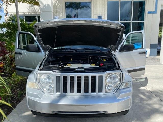 2010 Bright Silver Metallic /Dark slate gray Jeep Liberty Sport 4WD NO ACCIDENTS (1J4PN2GK2AW) with an 3.7L V6 Engine engine, Automatic transmission, located at 4701 North Dixie Hwy, Pompano Beach, FL, 33064, (954) 422-2889, 26.240938, -80.123474 - OUR WEBPAGE FLORIDACARS1.COM HAS OVER 100 PHOTOS AND FREE CARFAX LINK 2010 Jeep Liberty Sport 4 Door Wagon/Sport Utility 3.7L V6 F SOHC 12V Gasoline 21 MPG Rear Wheel Drive w/ 4X4 Features ABS Brakes Air Conditioning Alloy Wheels AM/FM Stereo Automatic Transmission Auxiliary Audio Input CD Audio Fou- Photo#17