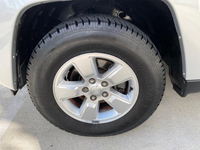 2010 Bright Silver Metallic /Dark slate gray Jeep Liberty Sport 4WD NO ACCIDENTS (1J4PN2GK2AW) with an 3.7L V6 Engine engine, Automatic transmission, located at 4701 North Dixie Hwy, Pompano Beach, FL, 33064, (954) 422-2889, 26.240938, -80.123474 - OUR WEBPAGE FLORIDACARS1.COM HAS OVER 100 PHOTOS AND FREE CARFAX LINK 2010 Jeep Liberty Sport 4 Door Wagon/Sport Utility 3.7L V6 F SOHC 12V Gasoline 21 MPG Rear Wheel Drive w/ 4X4 Features ABS Brakes Air Conditioning Alloy Wheels AM/FM Stereo Automatic Transmission Auxiliary Audio Input CD Audio Fou- Photo#19