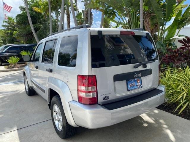 2010 Bright Silver Metallic /Dark slate gray Jeep Liberty Sport 4WD NO ACCIDENTS (1J4PN2GK2AW) with an 3.7L V6 Engine engine, Automatic transmission, located at 4701 North Dixie Hwy, Pompano Beach, FL, 33064, (954) 422-2889, 26.240938, -80.123474 - OUR WEBPAGE FLORIDACARS1.COM HAS OVER 100 PHOTOS AND FREE CARFAX LINK 2010 Jeep Liberty Sport 4 Door Wagon/Sport Utility 3.7L V6 F SOHC 12V Gasoline 21 MPG Rear Wheel Drive w/ 4X4 Features ABS Brakes Air Conditioning Alloy Wheels AM/FM Stereo Automatic Transmission Auxiliary Audio Input CD Audio Fou- Photo#33