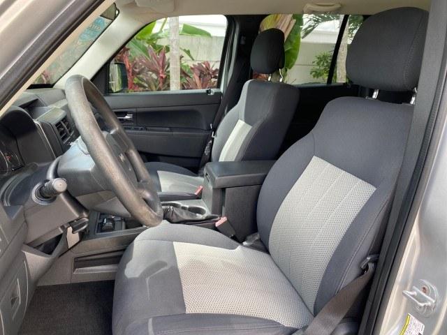 2010 Bright Silver Metallic /Dark slate gray Jeep Liberty Sport 4WD NO ACCIDENTS (1J4PN2GK2AW) with an 3.7L V6 Engine engine, Automatic transmission, located at 4701 North Dixie Hwy, Pompano Beach, FL, 33064, (954) 422-2889, 26.240938, -80.123474 - OUR WEBPAGE FLORIDACARS1.COM HAS OVER 100 PHOTOS AND FREE CARFAX LINK 2010 Jeep Liberty Sport 4 Door Wagon/Sport Utility 3.7L V6 F SOHC 12V Gasoline 21 MPG Rear Wheel Drive w/ 4X4 Features ABS Brakes Air Conditioning Alloy Wheels AM/FM Stereo Automatic Transmission Auxiliary Audio Input CD Audio Fou- Photo#44