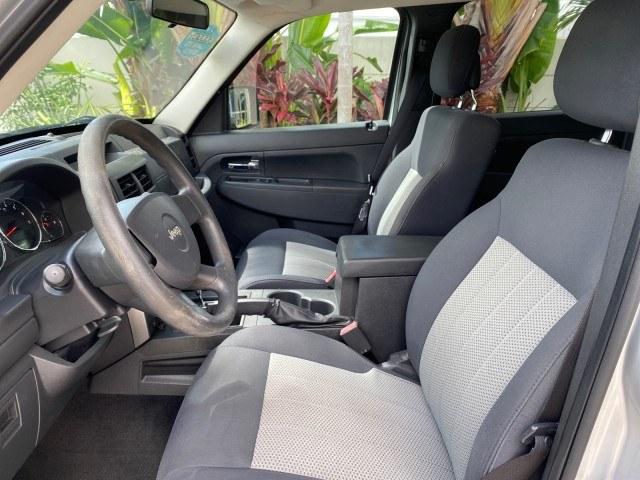 2010 Bright Silver Metallic /Dark slate gray Jeep Liberty Sport 4WD NO ACCIDENTS (1J4PN2GK2AW) with an 3.7L V6 Engine engine, Automatic transmission, located at 4701 North Dixie Hwy, Pompano Beach, FL, 33064, (954) 422-2889, 26.240938, -80.123474 - OUR WEBPAGE FLORIDACARS1.COM HAS OVER 100 PHOTOS AND FREE CARFAX LINK 2010 Jeep Liberty Sport 4 Door Wagon/Sport Utility 3.7L V6 F SOHC 12V Gasoline 21 MPG Rear Wheel Drive w/ 4X4 Features ABS Brakes Air Conditioning Alloy Wheels AM/FM Stereo Automatic Transmission Auxiliary Audio Input CD Audio Fou- Photo#46