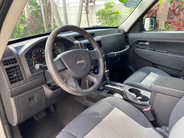 2010 Bright Silver Metallic /Dark slate gray Jeep Liberty Sport 4WD NO ACCIDENTS (1J4PN2GK2AW) with an 3.7L V6 Engine engine, Automatic transmission, located at 4701 North Dixie Hwy, Pompano Beach, FL, 33064, (954) 422-2889, 26.240938, -80.123474 - OUR WEBPAGE FLORIDACARS1.COM HAS OVER 100 PHOTOS AND FREE CARFAX LINK 2010 Jeep Liberty Sport 4 Door Wagon/Sport Utility 3.7L V6 F SOHC 12V Gasoline 21 MPG Rear Wheel Drive w/ 4X4 Features ABS Brakes Air Conditioning Alloy Wheels AM/FM Stereo Automatic Transmission Auxiliary Audio Input CD Audio Fou- Photo#49