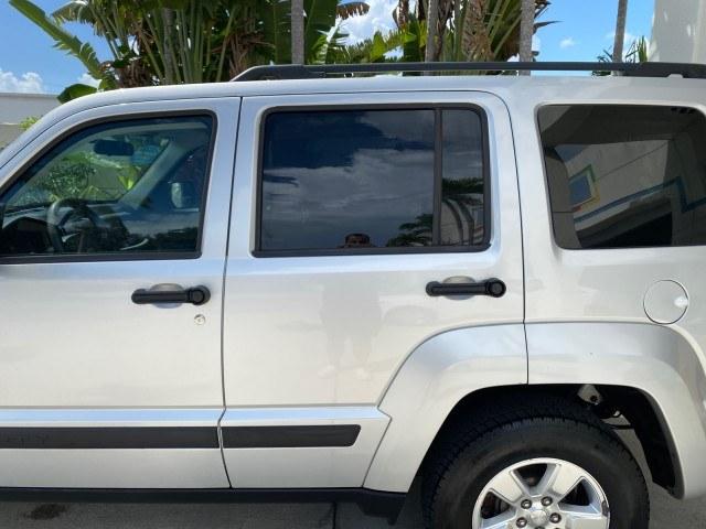 2010 Bright Silver Metallic /Dark slate gray Jeep Liberty Sport 4WD NO ACCIDENTS (1J4PN2GK2AW) with an 3.7L V6 Engine engine, Automatic transmission, located at 4701 North Dixie Hwy, Pompano Beach, FL, 33064, (954) 422-2889, 26.240938, -80.123474 - OUR WEBPAGE FLORIDACARS1.COM HAS OVER 100 PHOTOS AND FREE CARFAX LINK 2010 Jeep Liberty Sport 4 Door Wagon/Sport Utility 3.7L V6 F SOHC 12V Gasoline 21 MPG Rear Wheel Drive w/ 4X4 Features ABS Brakes Air Conditioning Alloy Wheels AM/FM Stereo Automatic Transmission Auxiliary Audio Input CD Audio Fou- Photo#76