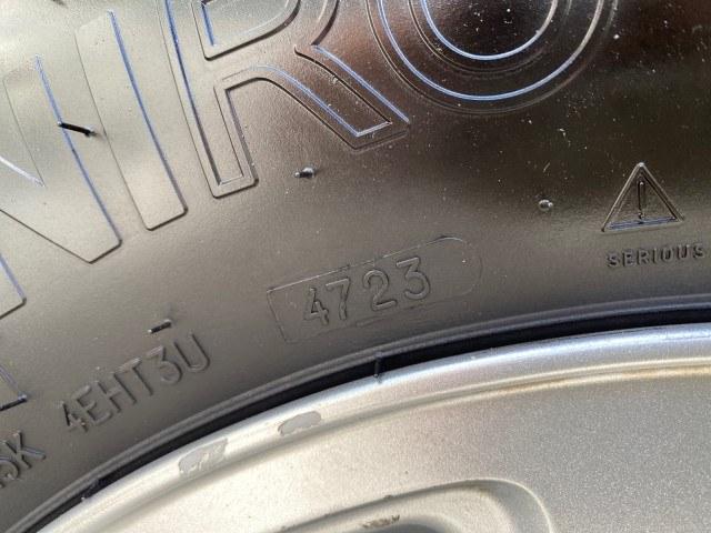 2010 Bright Silver Metallic /Dark slate gray Jeep Liberty Sport 4WD NO ACCIDENTS (1J4PN2GK2AW) with an 3.7L V6 Engine engine, Automatic transmission, located at 4701 North Dixie Hwy, Pompano Beach, FL, 33064, (954) 422-2889, 26.240938, -80.123474 - OUR WEBPAGE FLORIDACARS1.COM HAS OVER 100 PHOTOS AND FREE CARFAX LINK 2010 Jeep Liberty Sport 4 Door Wagon/Sport Utility 3.7L V6 F SOHC 12V Gasoline 21 MPG Rear Wheel Drive w/ 4X4 Features ABS Brakes Air Conditioning Alloy Wheels AM/FM Stereo Automatic Transmission Auxiliary Audio Input CD Audio Fou- Photo#90