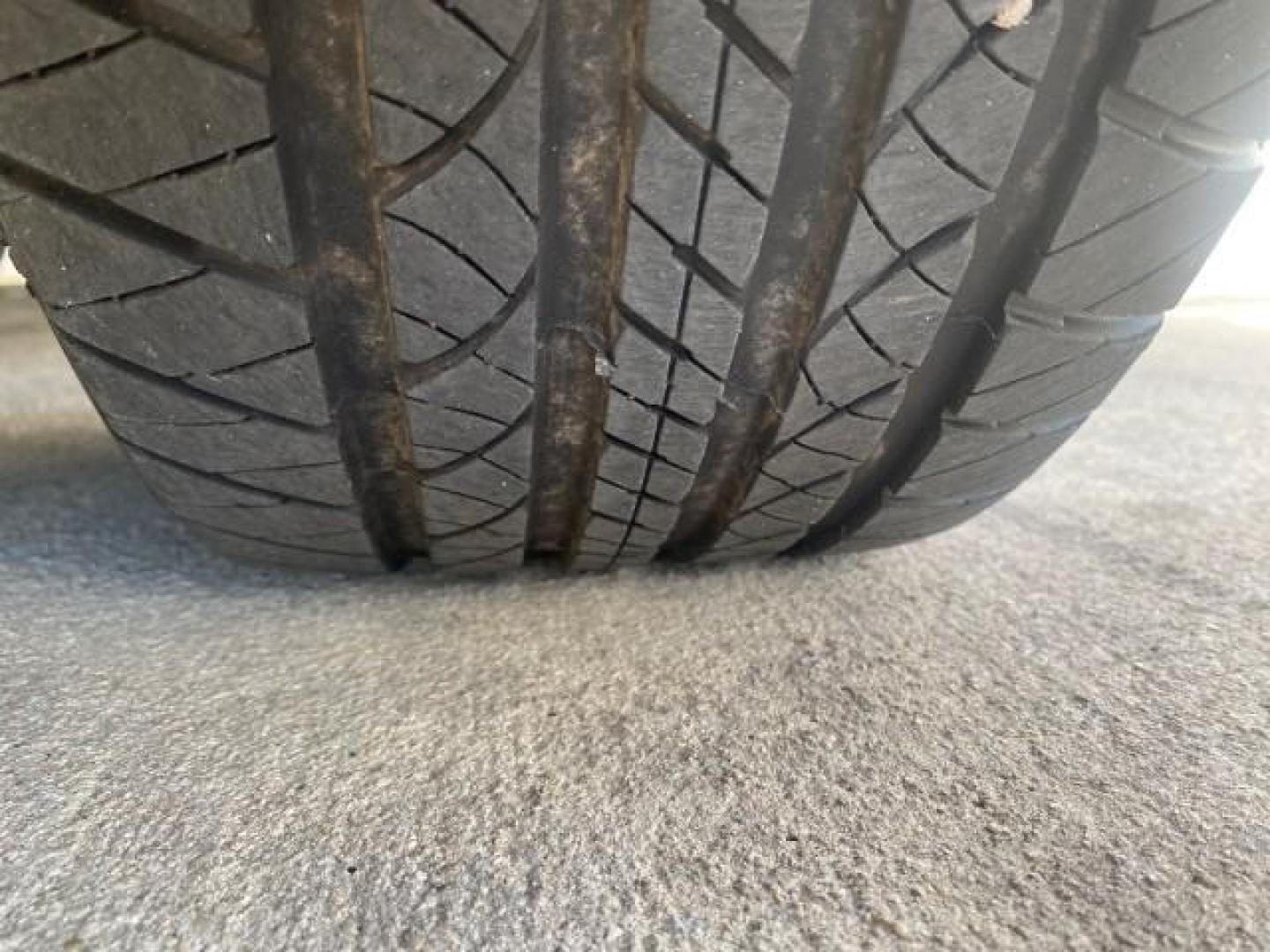 2005 Ming Blue Metallic /Gray Buick LeSabre LEATHER LOW MILES 62,243 (1G4HP54KX5U) with an 3.8L 3800 V6 SFI Engine engine, Automatic transmission, located at 4701 North Dixie Hwy, Pompano Beach, FL, 33064, (954) 422-2889, 26.240938, -80.123474 - OUR WEBPAGE FLORIDACARS1.COM HAS OVER 100 PHOTOS AND FREE CARFAX LINK 2005 BUICK LESABRE LEATHER LOADED RUNS LIKE NEW VIN: 1G4HP54KX5U177562 1 G 4 H P 5 4 K X 5 U 1 7 7 5 6 2 SEDAN 4 DR 3.8L V6 F OHV GASOLINE 29 MPG FRONT WHEEL DRIVE Features ABS Brakes Air Conditioning Alloy Wheels AM/FM Stereo Aut - Photo#20