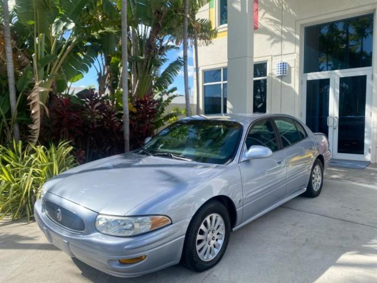 2005 Ming Blue Metallic /Gray Buick LeSabre LEATHER LOW MILES 62,243 (1G4HP54KX5U) with an 3.8L 3800 V6 SFI Engine engine, Automatic transmission, located at 4701 North Dixie Hwy, Pompano Beach, FL, 33064, (954) 422-2889, 26.240938, -80.123474 - OUR WEBPAGE FLORIDACARS1.COM HAS OVER 100 PHOTOS AND FREE CARFAX LINK 2005 BUICK LESABRE LEATHER LOADED RUNS LIKE NEW VIN: 1G4HP54KX5U177562 1 G 4 H P 5 4 K X 5 U 1 7 7 5 6 2 SEDAN 4 DR 3.8L V6 F OHV GASOLINE 29 MPG FRONT WHEEL DRIVE Features ABS Brakes Air Conditioning Alloy Wheels AM/FM Stereo Aut - Photo#30