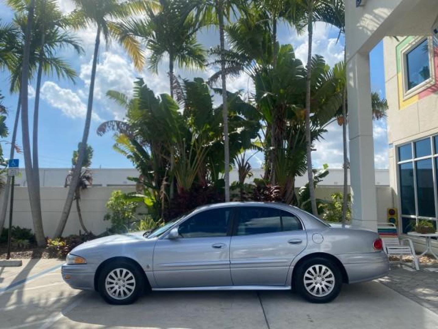 2005 Ming Blue Metallic /Gray Buick LeSabre LEATHER LOW MILES 62,243 (1G4HP54KX5U) with an 3.8L 3800 V6 SFI Engine engine, Automatic transmission, located at 4701 North Dixie Hwy, Pompano Beach, FL, 33064, (954) 422-2889, 26.240938, -80.123474 - OUR WEBPAGE FLORIDACARS1.COM HAS OVER 100 PHOTOS AND FREE CARFAX LINK 2005 BUICK LESABRE LEATHER LOADED RUNS LIKE NEW VIN: 1G4HP54KX5U177562 1 G 4 H P 5 4 K X 5 U 1 7 7 5 6 2 SEDAN 4 DR 3.8L V6 F OHV GASOLINE 29 MPG FRONT WHEEL DRIVE Features ABS Brakes Air Conditioning Alloy Wheels AM/FM Stereo Aut - Photo#31
