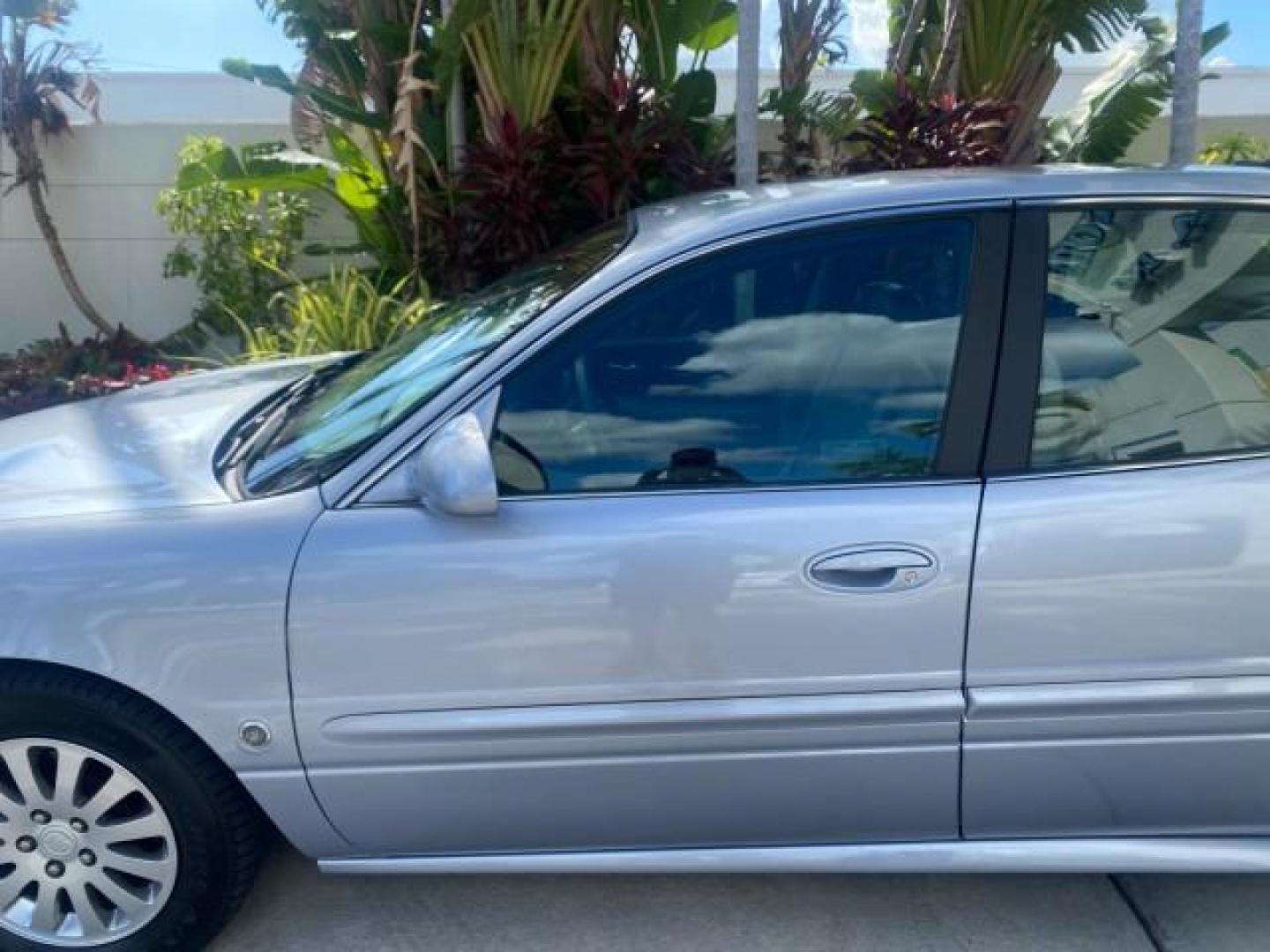 2005 Ming Blue Metallic /Gray Buick LeSabre LEATHER LOW MILES 62,243 (1G4HP54KX5U) with an 3.8L 3800 V6 SFI Engine engine, Automatic transmission, located at 4701 North Dixie Hwy, Pompano Beach, FL, 33064, (954) 422-2889, 26.240938, -80.123474 - OUR WEBPAGE FLORIDACARS1.COM HAS OVER 100 PHOTOS AND FREE CARFAX LINK 2005 BUICK LESABRE LEATHER LOADED RUNS LIKE NEW VIN: 1G4HP54KX5U177562 1 G 4 H P 5 4 K X 5 U 1 7 7 5 6 2 SEDAN 4 DR 3.8L V6 F OHV GASOLINE 29 MPG FRONT WHEEL DRIVE Features ABS Brakes Air Conditioning Alloy Wheels AM/FM Stereo Aut - Photo#37