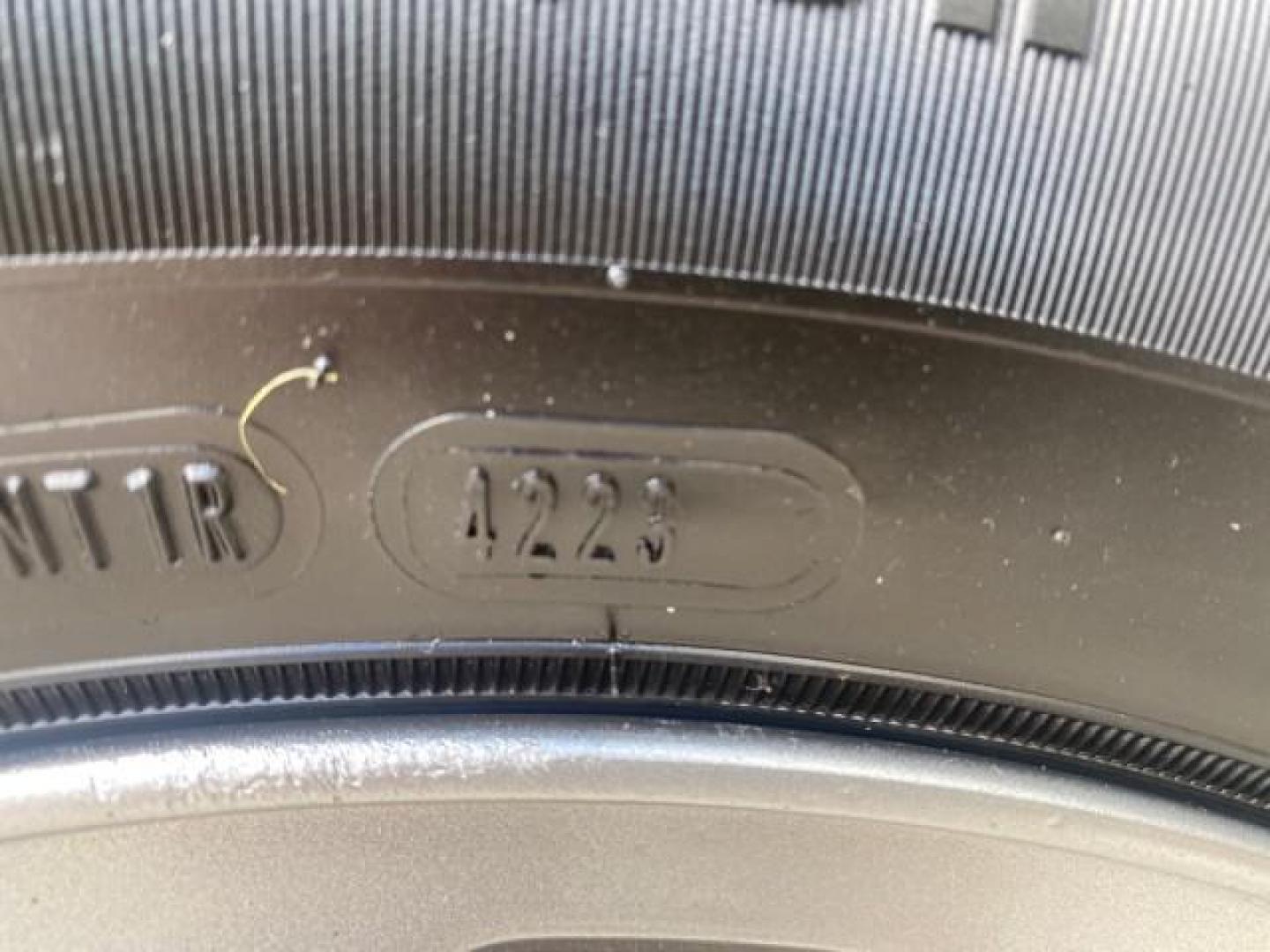 2005 Ming Blue Metallic /Gray Buick LeSabre LEATHER LOW MILES 62,243 (1G4HP54KX5U) with an 3.8L 3800 V6 SFI Engine engine, Automatic transmission, located at 4701 North Dixie Hwy, Pompano Beach, FL, 33064, (954) 422-2889, 26.240938, -80.123474 - OUR WEBPAGE FLORIDACARS1.COM HAS OVER 100 PHOTOS AND FREE CARFAX LINK 2005 BUICK LESABRE LEATHER LOADED RUNS LIKE NEW VIN: 1G4HP54KX5U177562 1 G 4 H P 5 4 K X 5 U 1 7 7 5 6 2 SEDAN 4 DR 3.8L V6 F OHV GASOLINE 29 MPG FRONT WHEEL DRIVE Features ABS Brakes Air Conditioning Alloy Wheels AM/FM Stereo Aut - Photo#84