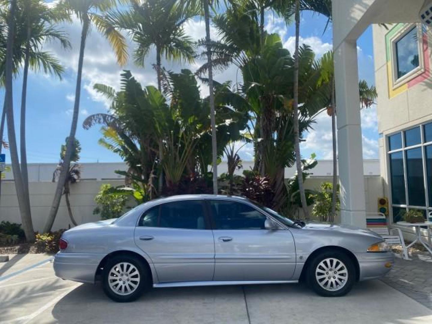 2005 Ming Blue Metallic /Gray Buick LeSabre LEATHER LOW MILES 62,243 (1G4HP54KX5U) with an 3.8L 3800 V6 SFI Engine engine, Automatic transmission, located at 4701 North Dixie Hwy, Pompano Beach, FL, 33064, (954) 422-2889, 26.240938, -80.123474 - OUR WEBPAGE FLORIDACARS1.COM HAS OVER 100 PHOTOS AND FREE CARFAX LINK 2005 BUICK LESABRE LEATHER LOADED RUNS LIKE NEW VIN: 1G4HP54KX5U177562 1 G 4 H P 5 4 K X 5 U 1 7 7 5 6 2 SEDAN 4 DR 3.8L V6 F OHV GASOLINE 29 MPG FRONT WHEEL DRIVE Features ABS Brakes Air Conditioning Alloy Wheels AM/FM Stereo Aut - Photo#94