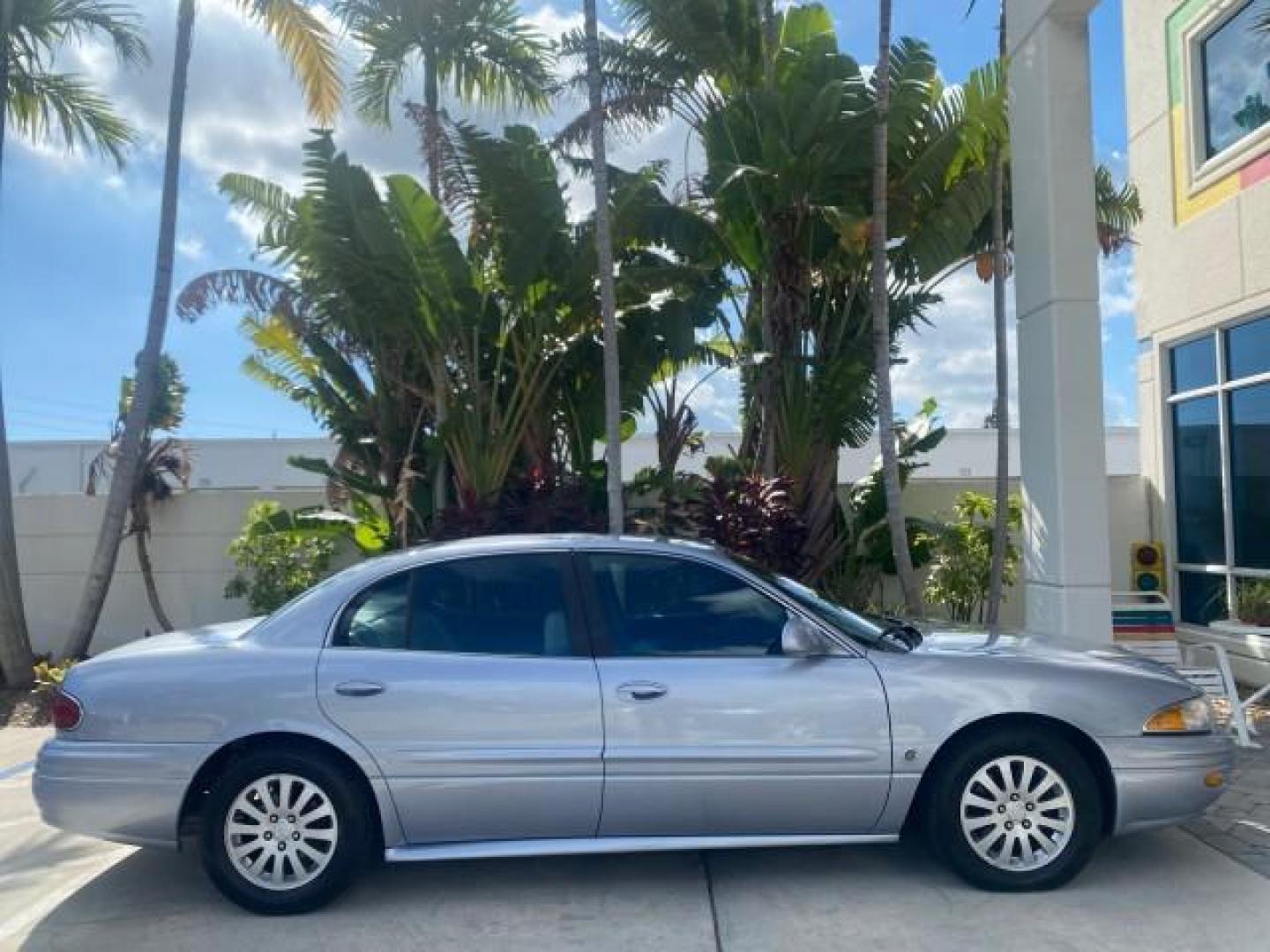 2005 Ming Blue Metallic /Gray Buick LeSabre LEATHER LOW MILES 62,243 (1G4HP54KX5U) with an 3.8L 3800 V6 SFI Engine engine, Automatic transmission, located at 4701 North Dixie Hwy, Pompano Beach, FL, 33064, (954) 422-2889, 26.240938, -80.123474 - OUR WEBPAGE FLORIDACARS1.COM HAS OVER 100 PHOTOS AND FREE CARFAX LINK 2005 BUICK LESABRE LEATHER LOADED RUNS LIKE NEW VIN: 1G4HP54KX5U177562 1 G 4 H P 5 4 K X 5 U 1 7 7 5 6 2 SEDAN 4 DR 3.8L V6 F OHV GASOLINE 29 MPG FRONT WHEEL DRIVE Features ABS Brakes Air Conditioning Alloy Wheels AM/FM Stereo Aut - Photo#95