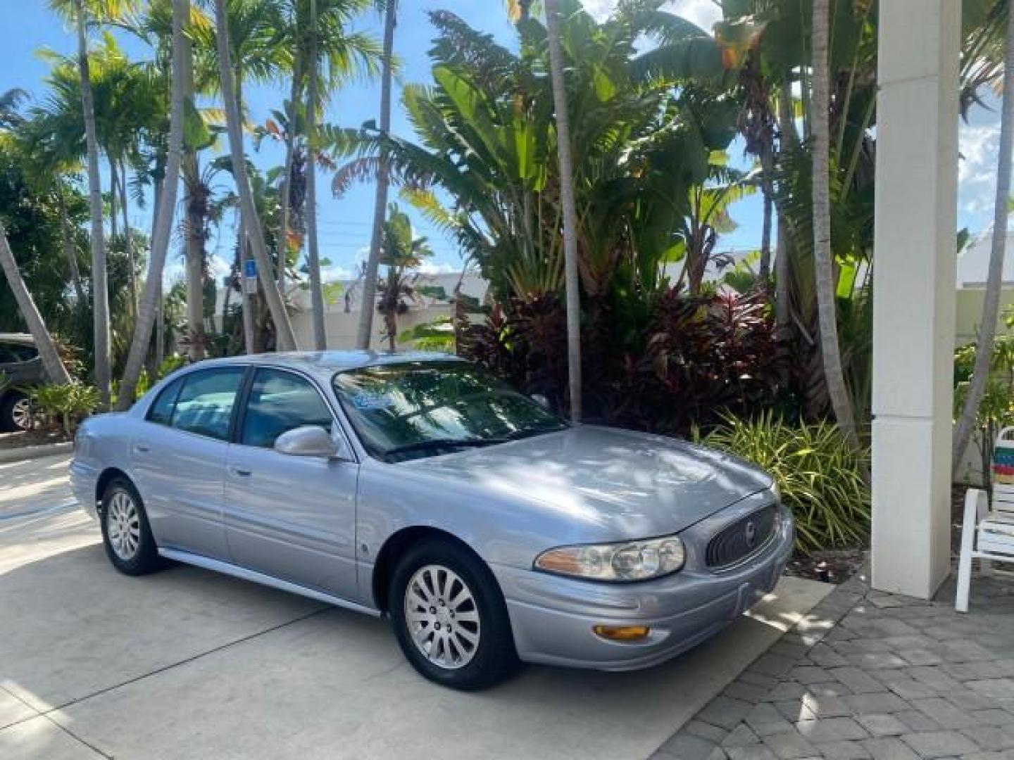 2005 Ming Blue Metallic /Gray Buick LeSabre LEATHER LOW MILES 62,243 (1G4HP54KX5U) with an 3.8L 3800 V6 SFI Engine engine, Automatic transmission, located at 4701 North Dixie Hwy, Pompano Beach, FL, 33064, (954) 422-2889, 26.240938, -80.123474 - OUR WEBPAGE FLORIDACARS1.COM HAS OVER 100 PHOTOS AND FREE CARFAX LINK 2005 BUICK LESABRE LEATHER LOADED RUNS LIKE NEW VIN: 1G4HP54KX5U177562 1 G 4 H P 5 4 K X 5 U 1 7 7 5 6 2 SEDAN 4 DR 3.8L V6 F OHV GASOLINE 29 MPG FRONT WHEEL DRIVE Features ABS Brakes Air Conditioning Alloy Wheels AM/FM Stereo Aut - Photo#96