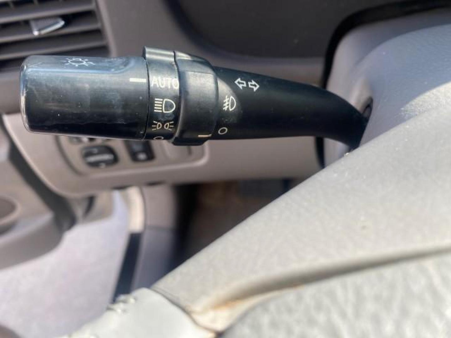 2007 Silver Shadow Pearl /Taupe Toyota Sienna XLE LTD 1 OWNER (5TDZK22C57S) with an 3.5L V6 Cylinder Engine engine, Automatic transmission, located at 4701 North Dixie Hwy, Pompano Beach, FL, 33064, (954) 422-2889, 26.240938, -80.123474 - OUR WEBPAGE FLORIDACARS1.COM HAS OVER 100 PHOTOS AND FREE CARFAX LINK 2007 TOYOTA SIENNA XLE 7-PASSENGER VIN: 5TDZK22C57S074901 5 T D Z K 2 2 C 5 7 S 0 7 4 9 0 1 VAN 3.5L V6 F DOHC 24V GASOLINE 26 MPG FRONT WHEEL DRIVE Features ABS Brakes Air Conditioning Alloy Wheels AM/FM Stereo Automatic Transmis - Photo#53