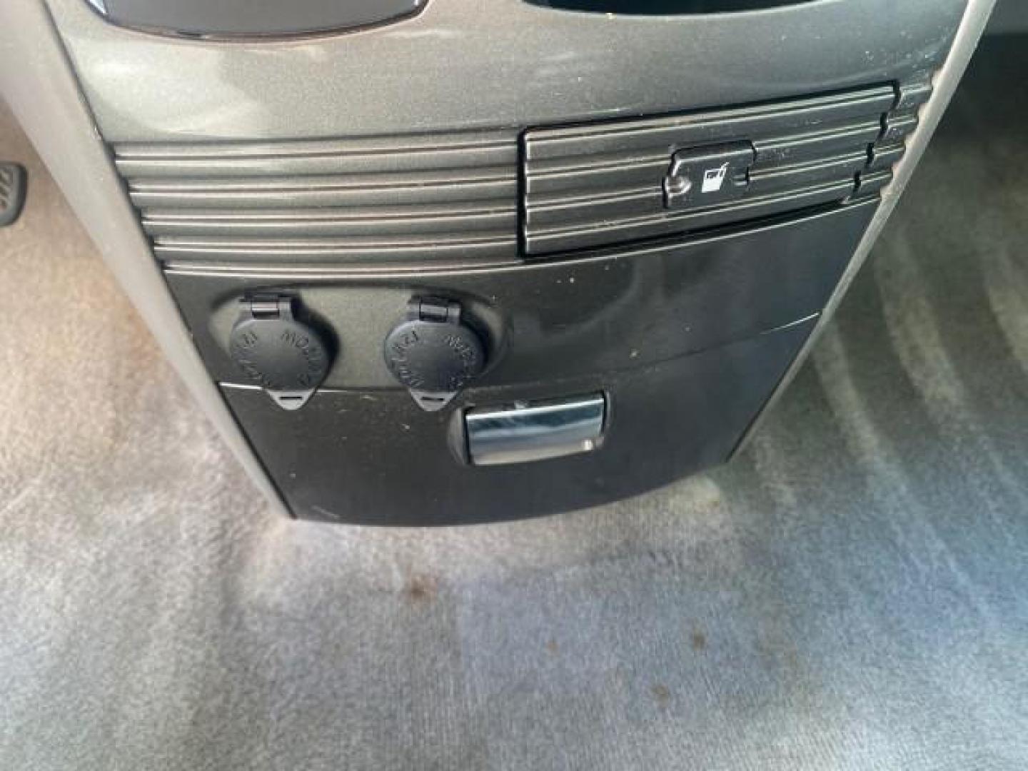 2007 Silver Shadow Pearl /Taupe Toyota Sienna XLE LTD 1 OWNER (5TDZK22C57S) with an 3.5L V6 Cylinder Engine engine, Automatic transmission, located at 4701 North Dixie Hwy, Pompano Beach, FL, 33064, (954) 422-2889, 26.240938, -80.123474 - OUR WEBPAGE FLORIDACARS1.COM HAS OVER 100 PHOTOS AND FREE CARFAX LINK 2007 TOYOTA SIENNA XLE 7-PASSENGER VIN: 5TDZK22C57S074901 5 T D Z K 2 2 C 5 7 S 0 7 4 9 0 1 VAN 3.5L V6 F DOHC 24V GASOLINE 26 MPG FRONT WHEEL DRIVE Features ABS Brakes Air Conditioning Alloy Wheels AM/FM Stereo Automatic Transmis - Photo#64