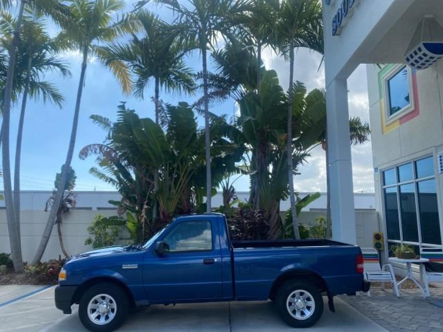 2011 Vista Blue Metallic /Medium Dark Flint Ford Ranger XL LOW MILES 22,154 1 OWNER (1FTKR1ADXBP) with an 2.3L DOHC 16-Valve I4 Engine engine, Automatic transmission, located at 4701 North Dixie Hwy, Pompano Beach, FL, 33064, (954) 422-2889, 26.240938, -80.123474 - OUR WEBPAGE FLORIDACARS1.COM HAS OVER 100 PHOTOS AND FREE CARFAX LINK 2011 FORD RANGER XL VIN: 1FTKR1ADXBPA41493 1 F T K R 1 A D X B P A 4 1 4 9 3 PICKUP 2.3L I4 F DOHC 16V GASOLINE 27 MPG REAR WHEEL DRIVE Features ABS Brakes Air Conditioning AM/FM Stereo Automatic Transmission Bed Liner Side Airbag - Photo#4
