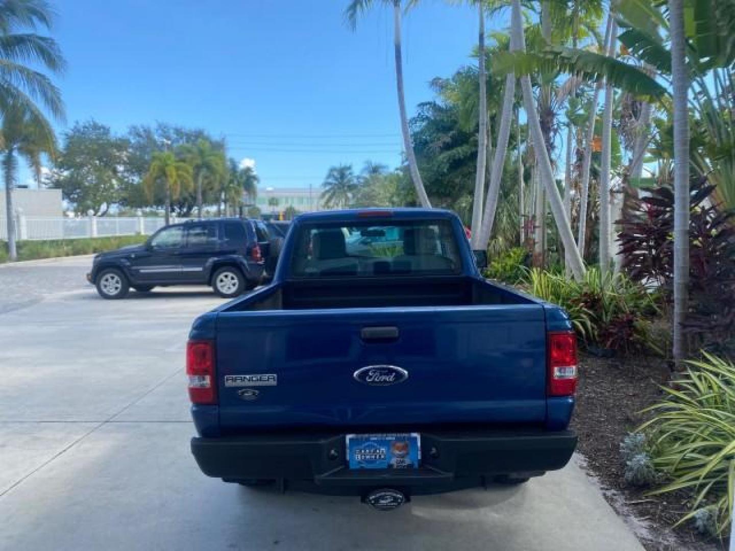 2011 Vista Blue Metallic /Medium Dark Flint Ford Ranger XL LOW MILES 22,154 1 OWNER (1FTKR1ADXBP) with an 2.3L DOHC 16-Valve I4 Engine engine, Automatic transmission, located at 4701 North Dixie Hwy, Pompano Beach, FL, 33064, (954) 422-2889, 26.240938, -80.123474 - OUR WEBPAGE FLORIDACARS1.COM HAS OVER 100 PHOTOS AND FREE CARFAX LINK 2011 FORD RANGER XL VIN: 1FTKR1ADXBPA41493 1 F T K R 1 A D X B P A 4 1 4 9 3 PICKUP 2.3L I4 F DOHC 16V GASOLINE 27 MPG REAR WHEEL DRIVE Features ABS Brakes Air Conditioning AM/FM Stereo Automatic Transmission Bed Liner Side Airbag - Photo#6