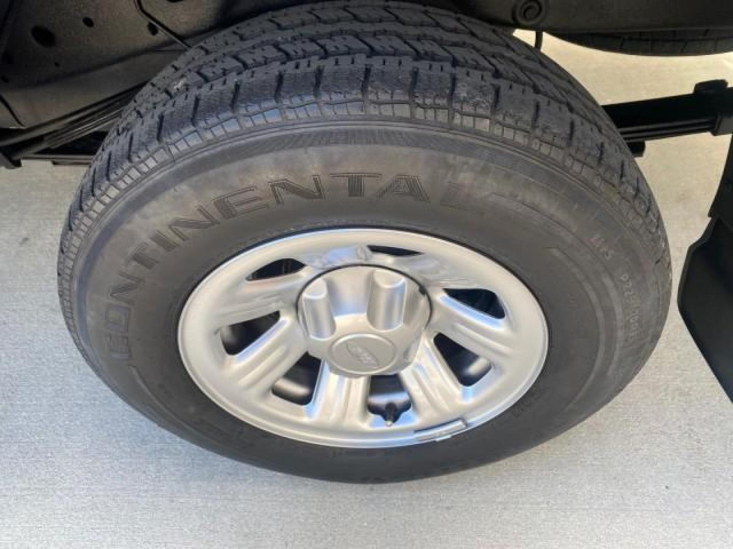 2011 Vista Blue Metallic /Medium Dark Flint Ford Ranger XL LOW MILES 22,154 1 OWNER (1FTKR1ADXBP) with an 2.3L DOHC 16-Valve I4 Engine engine, Automatic transmission, located at 4701 North Dixie Hwy, Pompano Beach, FL, 33064, (954) 422-2889, 26.240938, -80.123474 - OUR WEBPAGE FLORIDACARS1.COM HAS OVER 100 PHOTOS AND FREE CARFAX LINK 2011 FORD RANGER XL VIN: 1FTKR1ADXBPA41493 1 F T K R 1 A D X B P A 4 1 4 9 3 PICKUP 2.3L I4 F DOHC 16V GASOLINE 27 MPG REAR WHEEL DRIVE Features ABS Brakes Air Conditioning AM/FM Stereo Automatic Transmission Bed Liner Side Airbag - Photo#84