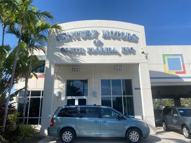 photo of 2010 Chrysler Town  and  Country LXI LOW MILES 77705 FL
