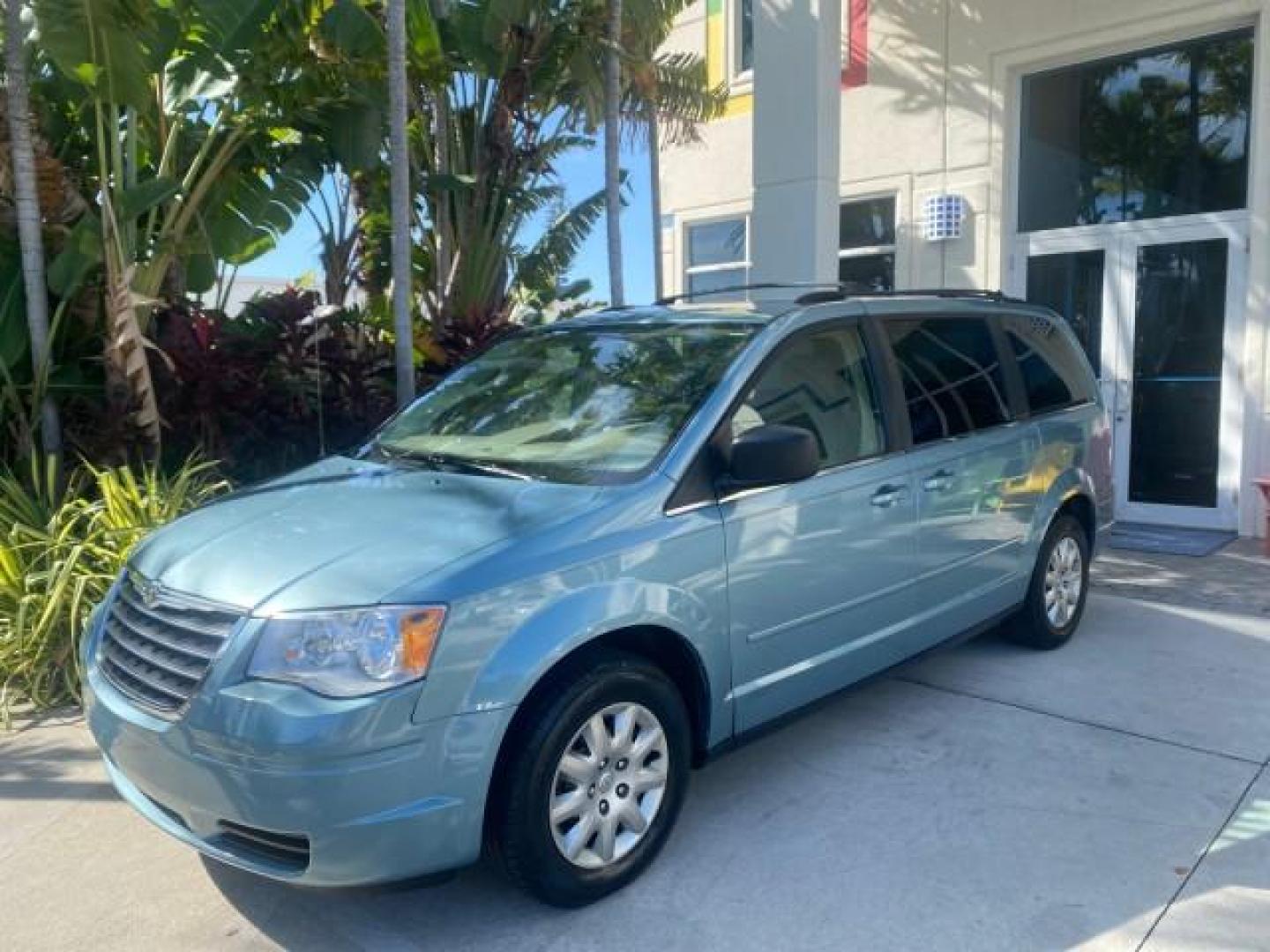 2010 Clearwater Blue Pearl /Medium pebble beige/cream Chrysler Town and Country LXI LOW MILES 77705 FL (2A4RR4DE6AR) with an 3.3L OHV SMPI V6 Engine engine, Automatic transmission, located at 4701 North Dixie Hwy, Pompano Beach, FL, 33064, (954) 422-2889, 26.240938, -80.123474 - OUR WEBPAGE FLORIDACARS1.COM HAS OVER 100 PHOTOS AND FREE CARFAX LINK 2010 CHRYSLER TOWN AND COUNTRY LXI VIN: 2A4RR4DE6AR116900 2 A 4 R R 4 D E 6 A R 1 1 6 9 0 0 VAN 3.3L V6 F OHV 12V GASOLINE 24 MPG FRONT WHEEL DRIVE Features ABS Brakes Air Conditioning AM/FM Stereo Automatic Transmission Auxiliary - Photo#30