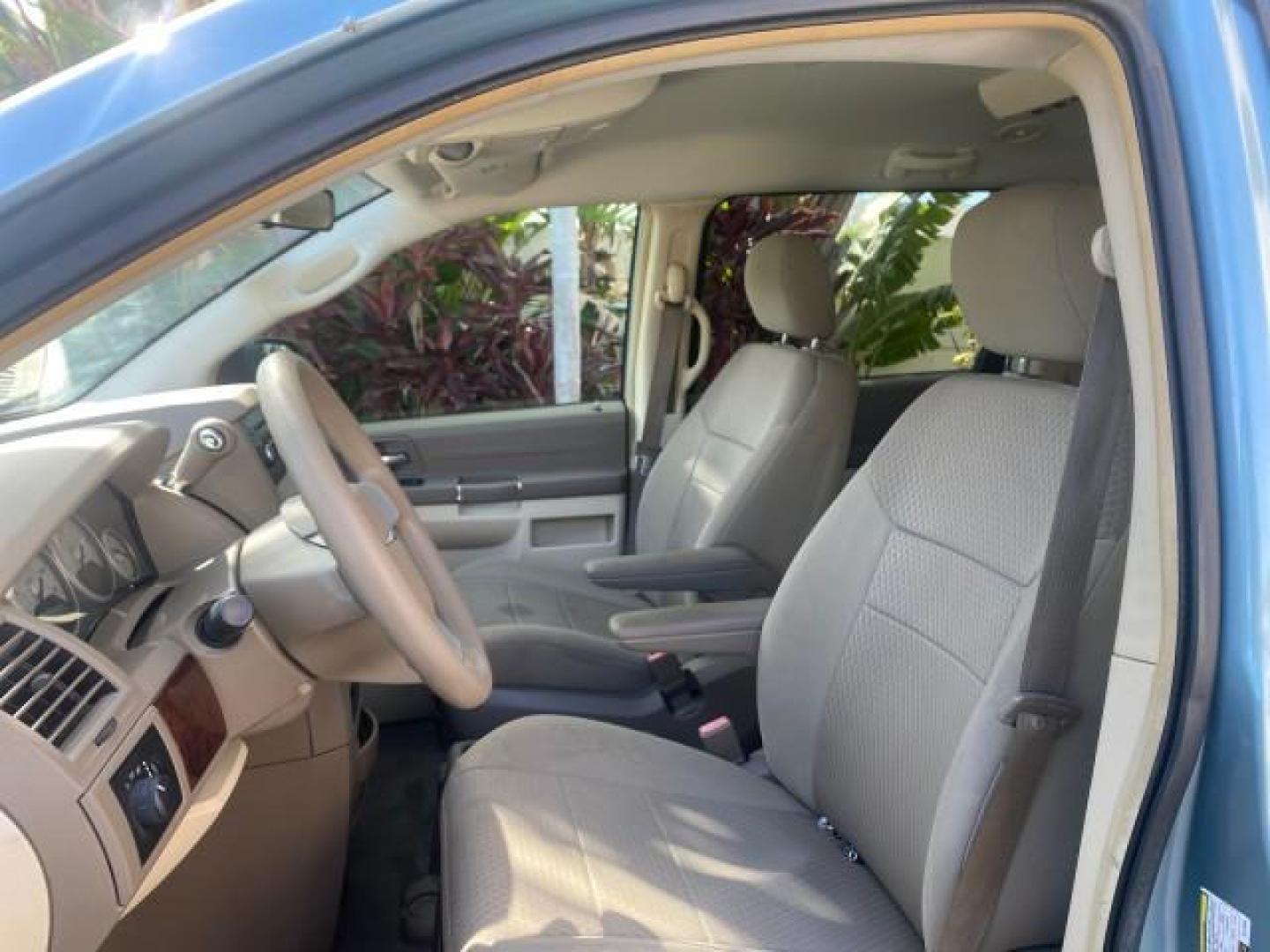 2010 Clearwater Blue Pearl /Medium pebble beige/cream Chrysler Town and Country LXI LOW MILES 77705 FL (2A4RR4DE6AR) with an 3.3L OHV SMPI V6 Engine engine, Automatic transmission, located at 4701 North Dixie Hwy, Pompano Beach, FL, 33064, (954) 422-2889, 26.240938, -80.123474 - OUR WEBPAGE FLORIDACARS1.COM HAS OVER 100 PHOTOS AND FREE CARFAX LINK 2010 CHRYSLER TOWN AND COUNTRY LXI VIN: 2A4RR4DE6AR116900 2 A 4 R R 4 D E 6 A R 1 1 6 9 0 0 VAN 3.3L V6 F OHV 12V GASOLINE 24 MPG FRONT WHEEL DRIVE Features ABS Brakes Air Conditioning AM/FM Stereo Automatic Transmission Auxiliary - Photo#43