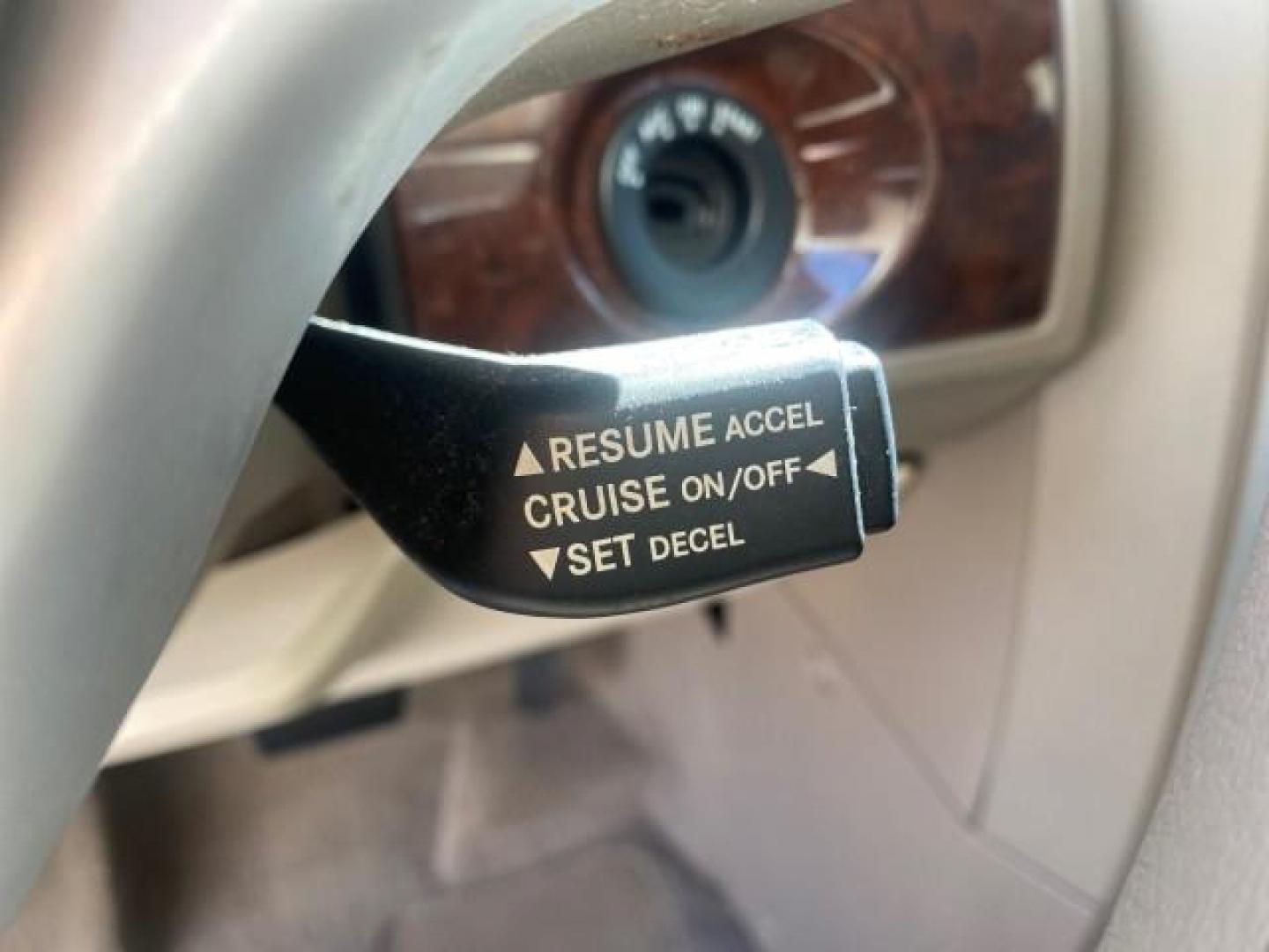 2010 Clearwater Blue Pearl /Medium pebble beige/cream Chrysler Town and Country LXI LOW MILES 77705 FL (2A4RR4DE6AR) with an 3.3L OHV SMPI V6 Engine engine, Automatic transmission, located at 4701 North Dixie Hwy, Pompano Beach, FL, 33064, (954) 422-2889, 26.240938, -80.123474 - OUR WEBPAGE FLORIDACARS1.COM HAS OVER 100 PHOTOS AND FREE CARFAX LINK 2010 CHRYSLER TOWN AND COUNTRY LXI VIN: 2A4RR4DE6AR116900 2 A 4 R R 4 D E 6 A R 1 1 6 9 0 0 VAN 3.3L V6 F OHV 12V GASOLINE 24 MPG FRONT WHEEL DRIVE Features ABS Brakes Air Conditioning AM/FM Stereo Automatic Transmission Auxiliary - Photo#52