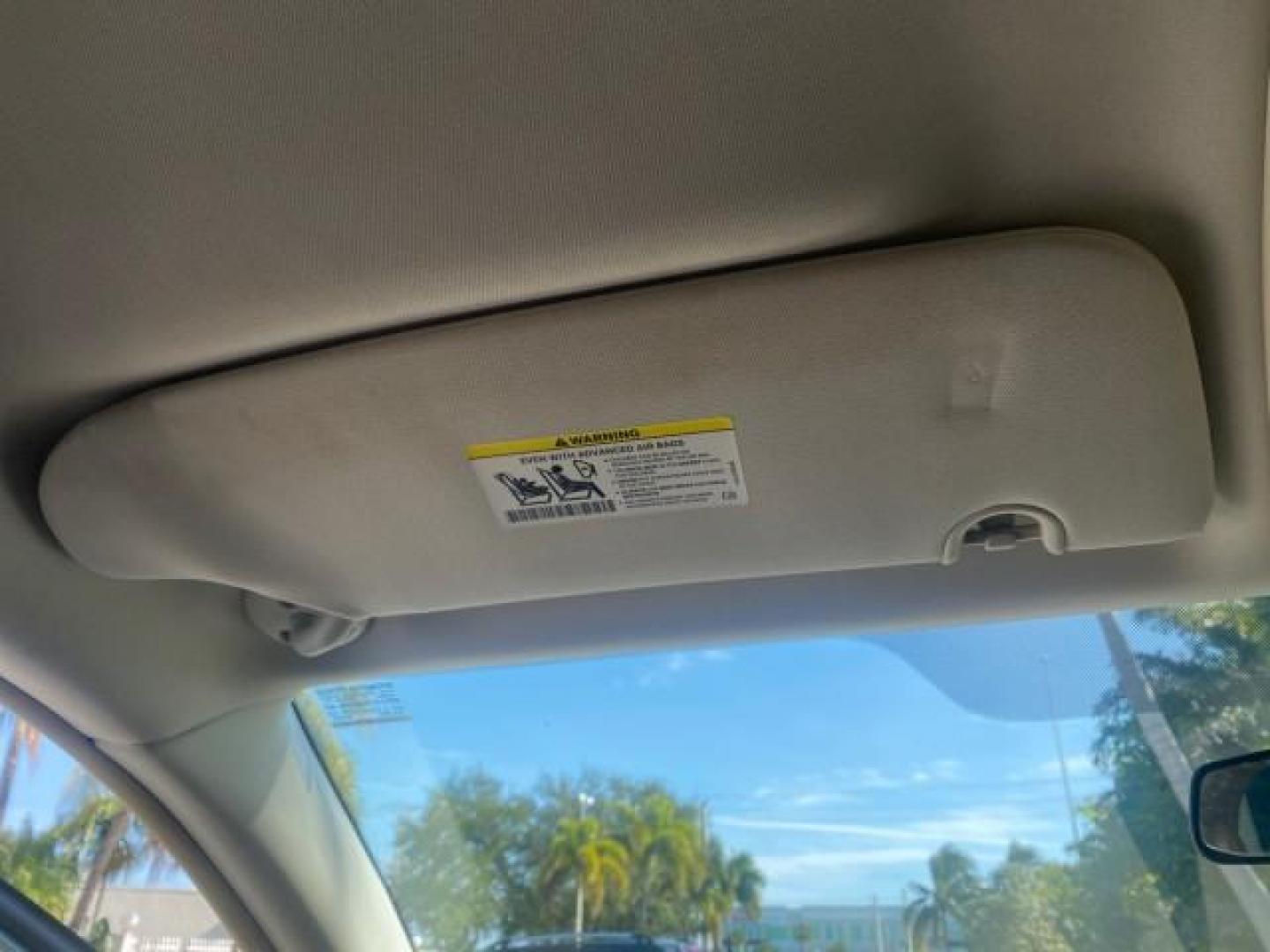 2010 Clearwater Blue Pearl /Medium pebble beige/cream Chrysler Town and Country LXI LOW MILES 77705 FL (2A4RR4DE6AR) with an 3.3L OHV SMPI V6 Engine engine, Automatic transmission, located at 4701 North Dixie Hwy, Pompano Beach, FL, 33064, (954) 422-2889, 26.240938, -80.123474 - OUR WEBPAGE FLORIDACARS1.COM HAS OVER 100 PHOTOS AND FREE CARFAX LINK 2010 CHRYSLER TOWN AND COUNTRY LXI VIN: 2A4RR4DE6AR116900 2 A 4 R R 4 D E 6 A R 1 1 6 9 0 0 VAN 3.3L V6 F OHV 12V GASOLINE 24 MPG FRONT WHEEL DRIVE Features ABS Brakes Air Conditioning AM/FM Stereo Automatic Transmission Auxiliary - Photo#64