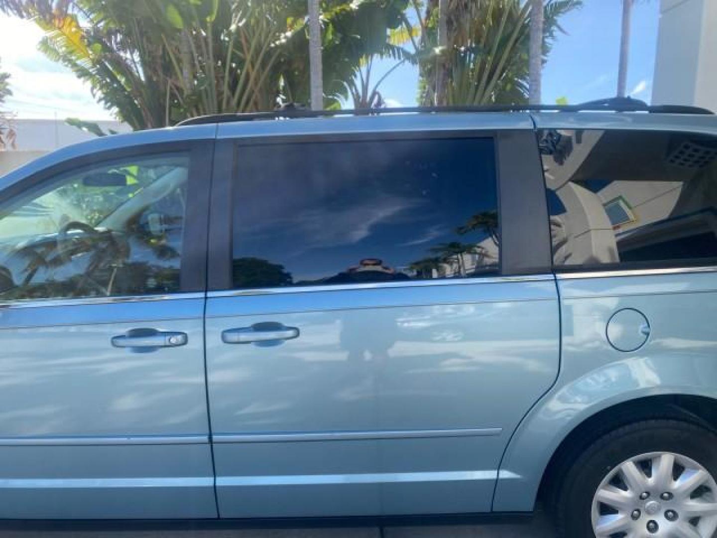 2010 Clearwater Blue Pearl /Medium pebble beige/cream Chrysler Town and Country LXI LOW MILES 77705 FL (2A4RR4DE6AR) with an 3.3L OHV SMPI V6 Engine engine, Automatic transmission, located at 4701 North Dixie Hwy, Pompano Beach, FL, 33064, (954) 422-2889, 26.240938, -80.123474 - OUR WEBPAGE FLORIDACARS1.COM HAS OVER 100 PHOTOS AND FREE CARFAX LINK 2010 CHRYSLER TOWN AND COUNTRY LXI VIN: 2A4RR4DE6AR116900 2 A 4 R R 4 D E 6 A R 1 1 6 9 0 0 VAN 3.3L V6 F OHV 12V GASOLINE 24 MPG FRONT WHEEL DRIVE Features ABS Brakes Air Conditioning AM/FM Stereo Automatic Transmission Auxiliary - Photo#72