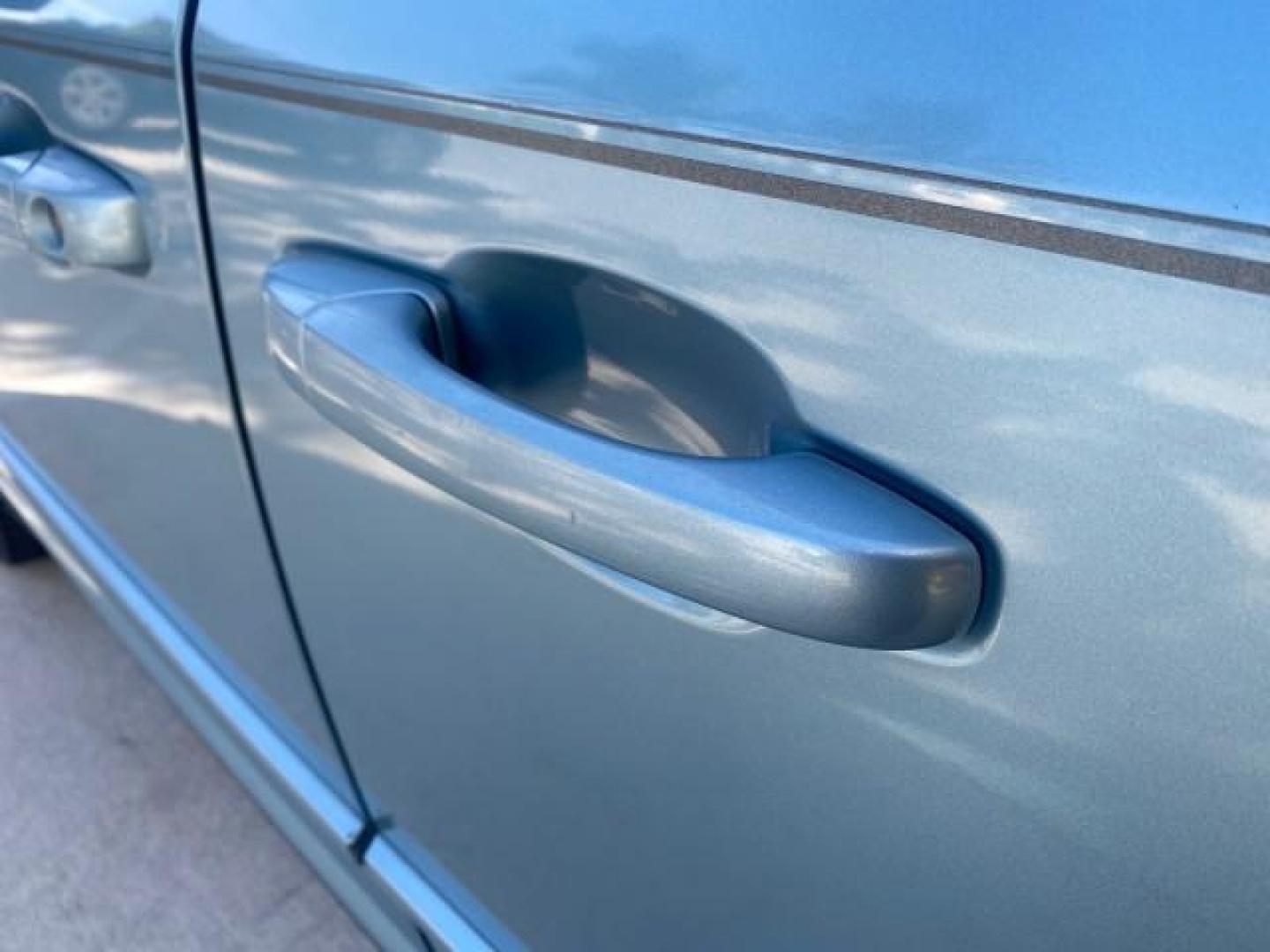 2010 Clearwater Blue Pearl /Medium pebble beige/cream Chrysler Town and Country LXI LOW MILES 77705 FL (2A4RR4DE6AR) with an 3.3L OHV SMPI V6 Engine engine, Automatic transmission, located at 4701 North Dixie Hwy, Pompano Beach, FL, 33064, (954) 422-2889, 26.240938, -80.123474 - OUR WEBPAGE FLORIDACARS1.COM HAS OVER 100 PHOTOS AND FREE CARFAX LINK 2010 CHRYSLER TOWN AND COUNTRY LXI VIN: 2A4RR4DE6AR116900 2 A 4 R R 4 D E 6 A R 1 1 6 9 0 0 VAN 3.3L V6 F OHV 12V GASOLINE 24 MPG FRONT WHEEL DRIVE Features ABS Brakes Air Conditioning AM/FM Stereo Automatic Transmission Auxiliary - Photo#73