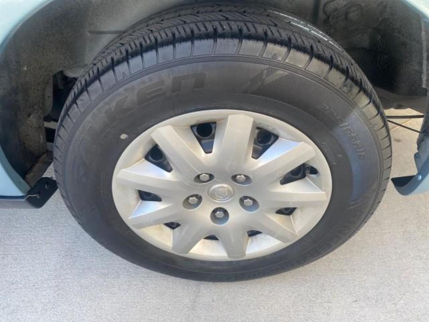 2010 Clearwater Blue Pearl /Medium pebble beige/cream Chrysler Town and Country LXI LOW MILES 77705 FL (2A4RR4DE6AR) with an 3.3L OHV SMPI V6 Engine engine, Automatic transmission, located at 4701 North Dixie Hwy, Pompano Beach, FL, 33064, (954) 422-2889, 26.240938, -80.123474 - OUR WEBPAGE FLORIDACARS1.COM HAS OVER 100 PHOTOS AND FREE CARFAX LINK 2010 CHRYSLER TOWN AND COUNTRY LXI VIN: 2A4RR4DE6AR116900 2 A 4 R R 4 D E 6 A R 1 1 6 9 0 0 VAN 3.3L V6 F OHV 12V GASOLINE 24 MPG FRONT WHEEL DRIVE Features ABS Brakes Air Conditioning AM/FM Stereo Automatic Transmission Auxiliary - Photo#89