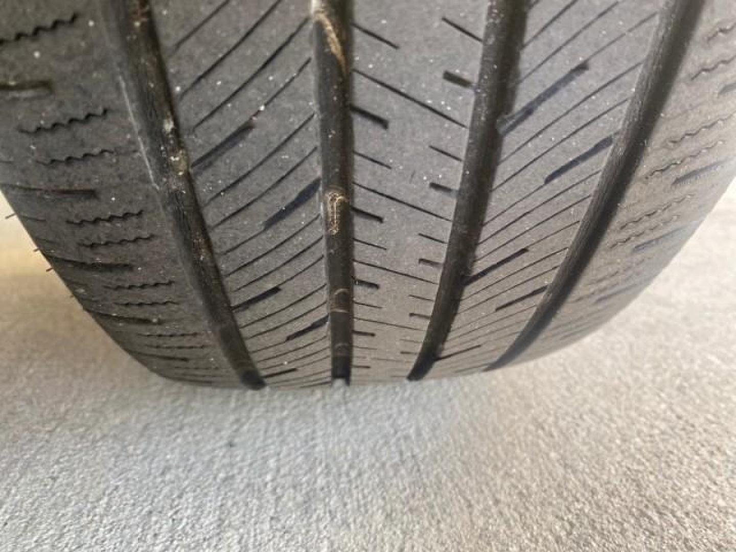 2010 Clearwater Blue Pearl /Medium pebble beige/cream Chrysler Town and Country LXI LOW MILES 77705 FL (2A4RR4DE6AR) with an 3.3L OHV SMPI V6 Engine engine, Automatic transmission, located at 4701 North Dixie Hwy, Pompano Beach, FL, 33064, (954) 422-2889, 26.240938, -80.123474 - OUR WEBPAGE FLORIDACARS1.COM HAS OVER 100 PHOTOS AND FREE CARFAX LINK 2010 CHRYSLER TOWN AND COUNTRY LXI VIN: 2A4RR4DE6AR116900 2 A 4 R R 4 D E 6 A R 1 1 6 9 0 0 VAN 3.3L V6 F OHV 12V GASOLINE 24 MPG FRONT WHEEL DRIVE Features ABS Brakes Air Conditioning AM/FM Stereo Automatic Transmission Auxiliary - Photo#90